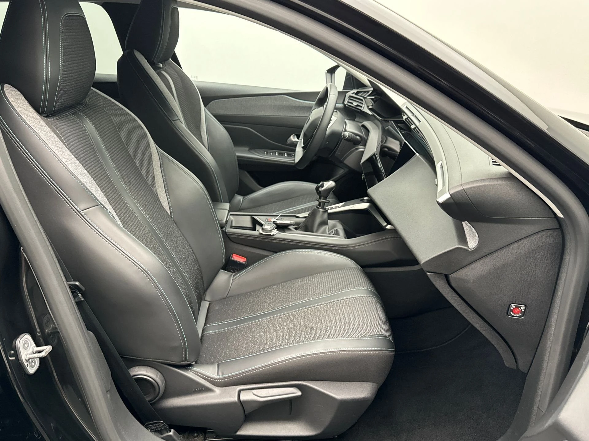 Peugeot 308 SW 1.2 PureTech Allure Full LED 12