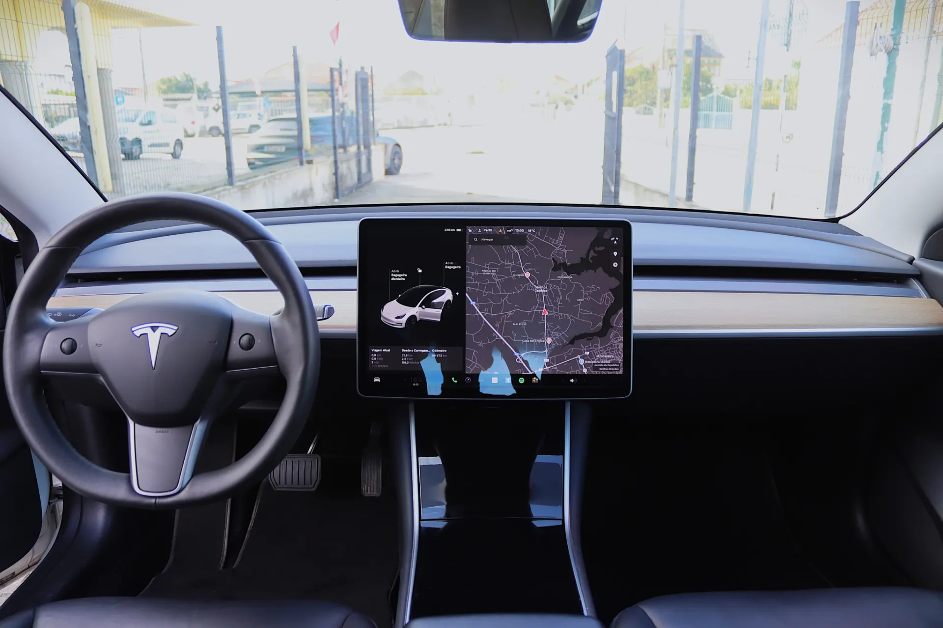 Tesla Model 3 Standard Range Plus RWD 22