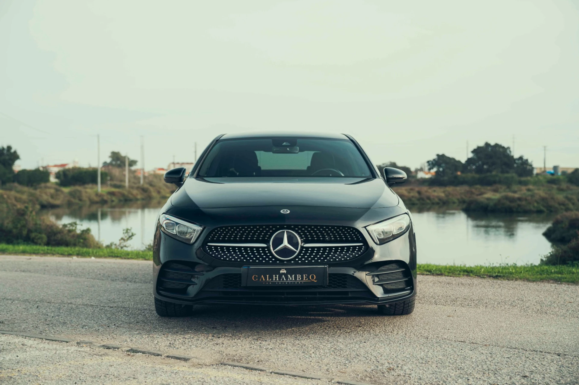 Mercedes-Benz A 250 Limousine e AMG Line 2