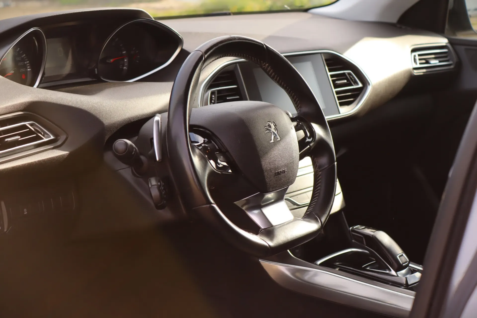 Peugeot 308 SW 1.5 BlueHDi Allure Pack EAT8 10