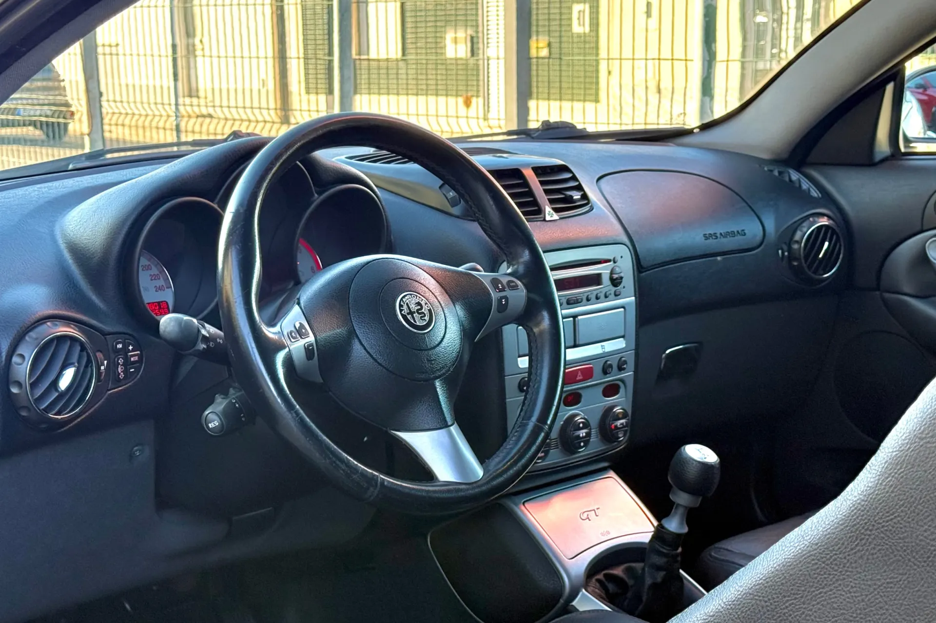 Alfa Romeo GT 1.9 JTD M-JET Blackline 14