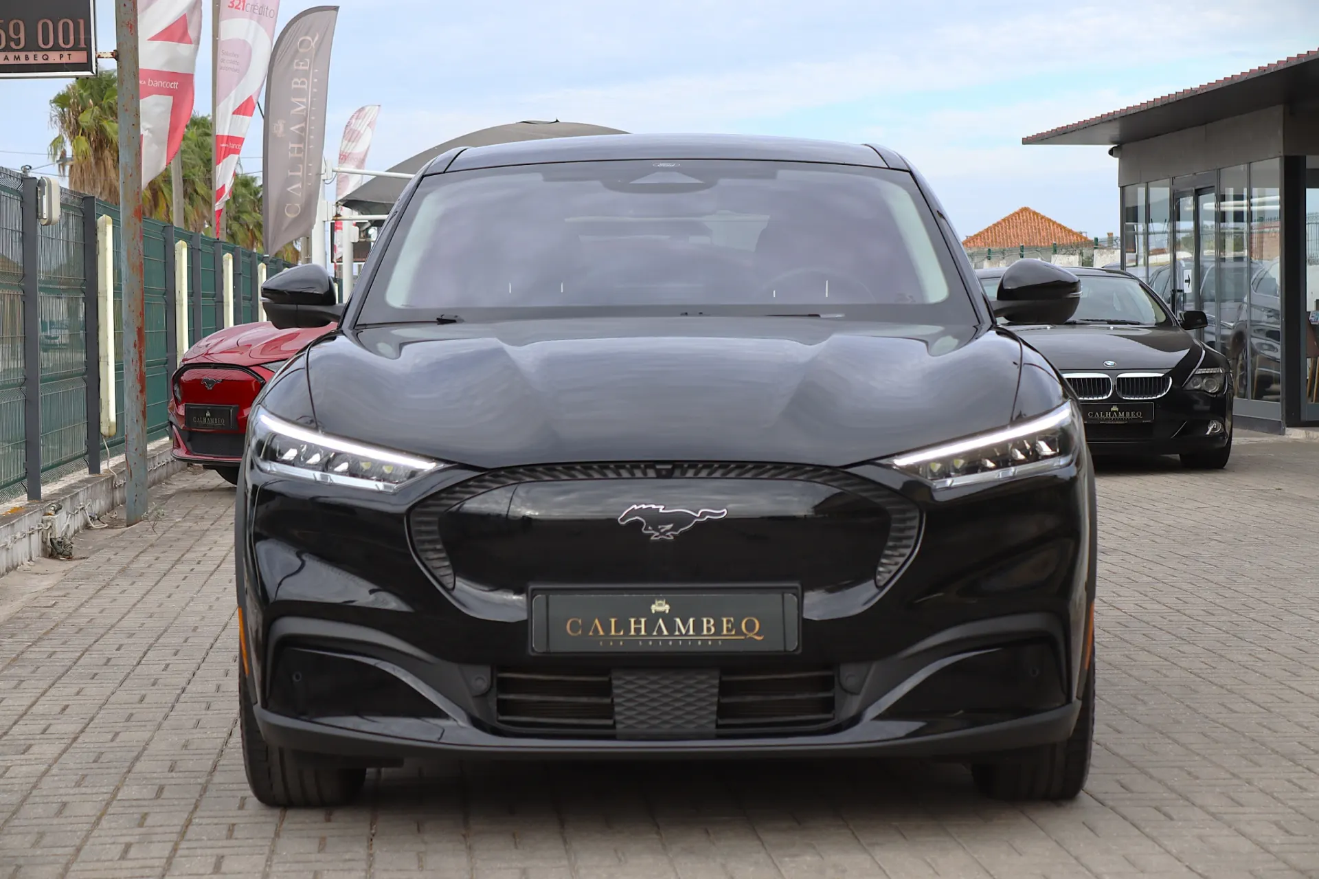 Ford Mustang Mach-E 75.7 kWh Base 2