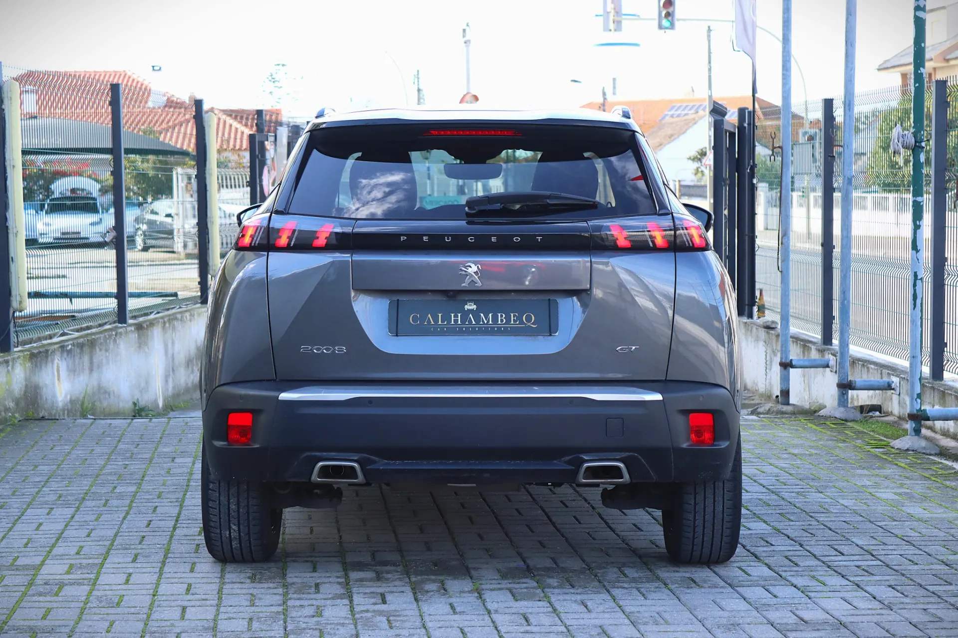 Peugeot 2008 1.2 PureTech GT EAT8 9