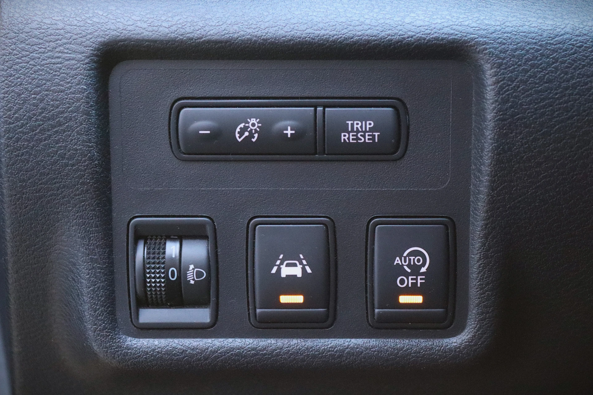 Nissan Micra 1.0 IG-T N-Connecta 9