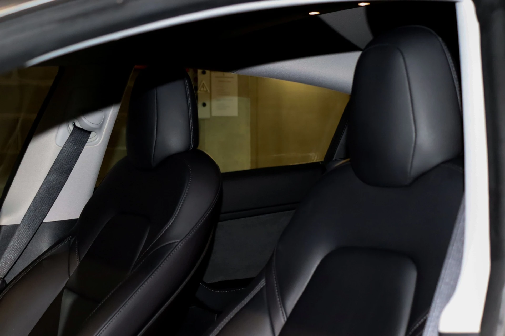 Tesla Model 3 Standard Range Plus RWD 11