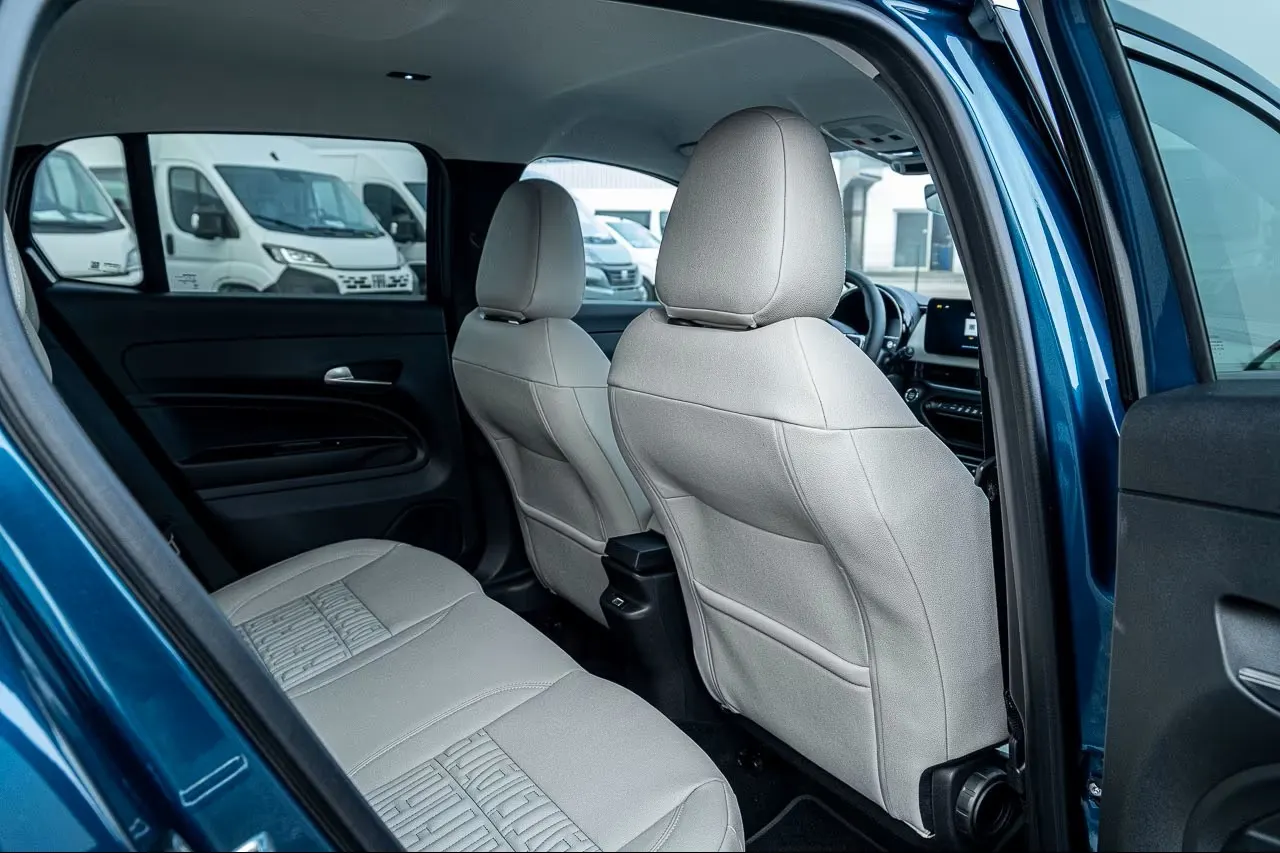 Fiat 600e 54 kWh La Prima 12