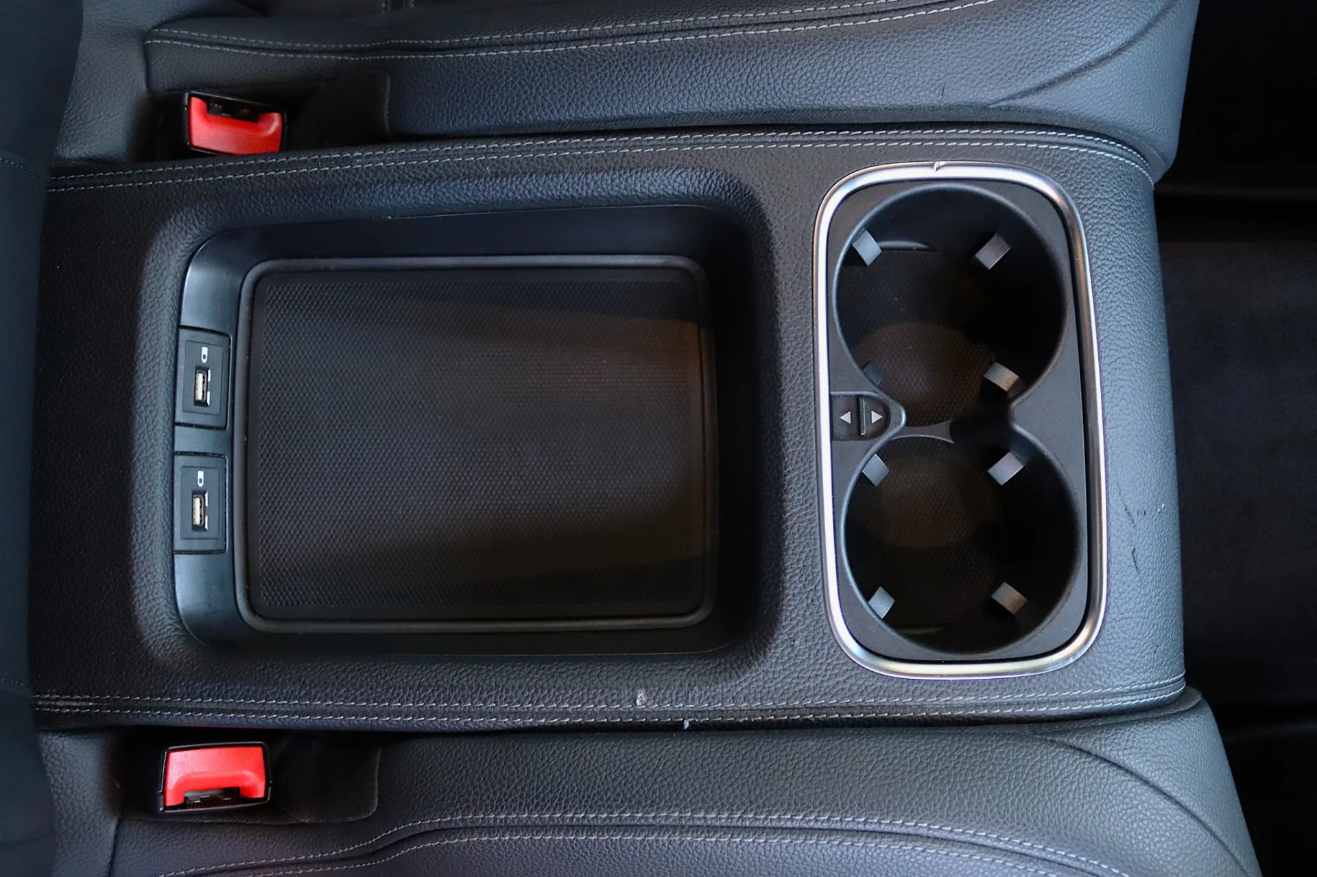 Mercedes-Benz AMG GT 53 4Matic+ 40