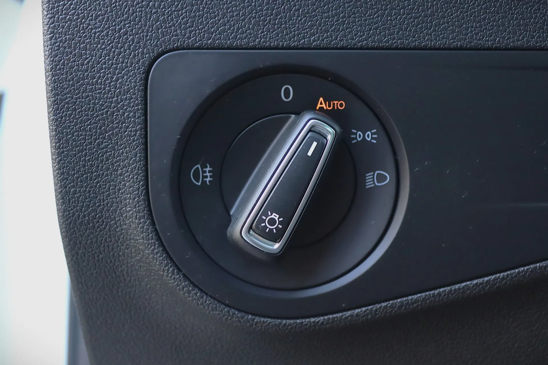 Volkswagen Tiguan 1.5 TSI Confortline 18