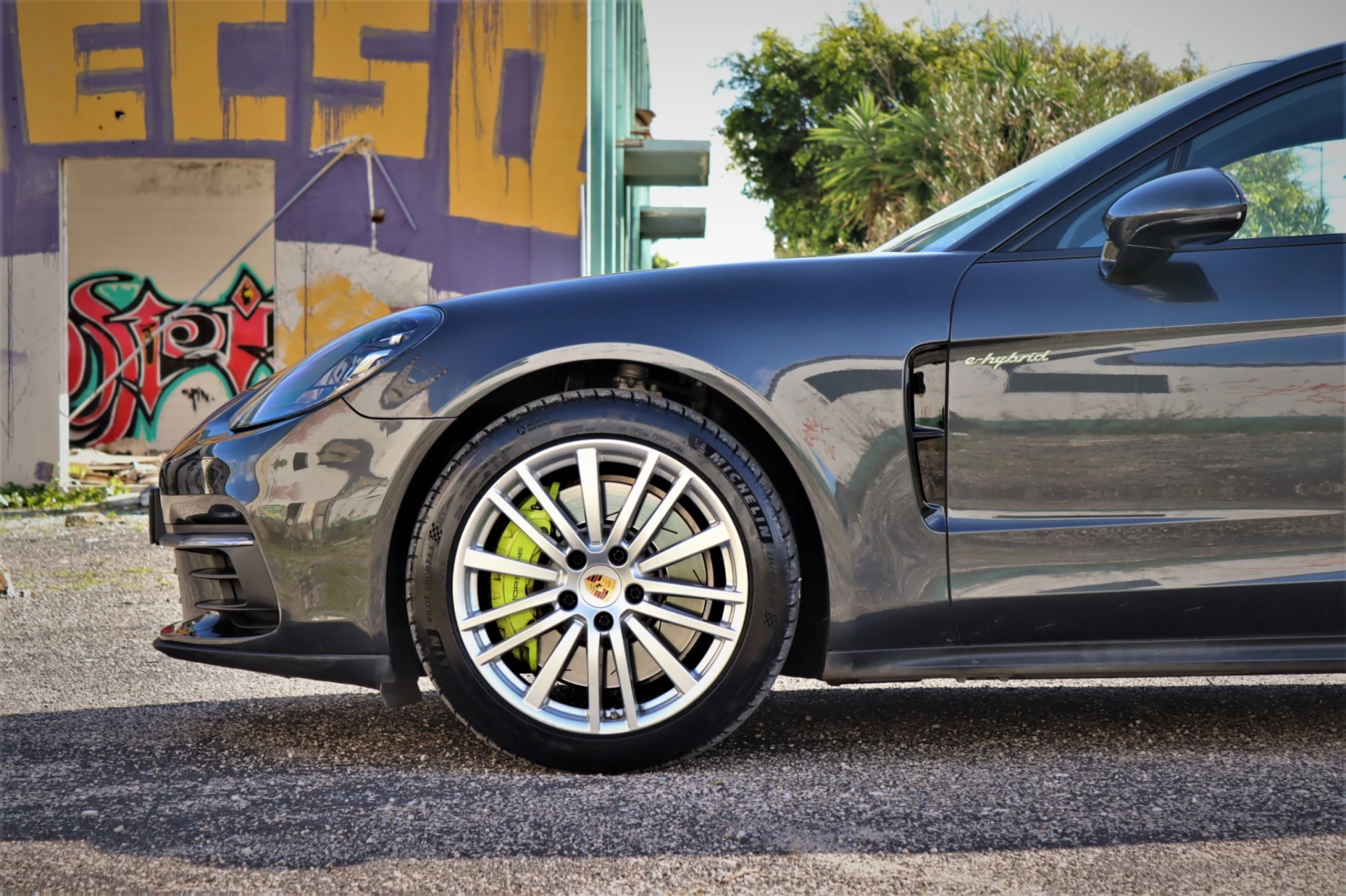 Porsche Panamera 4 E-Hybrid 38