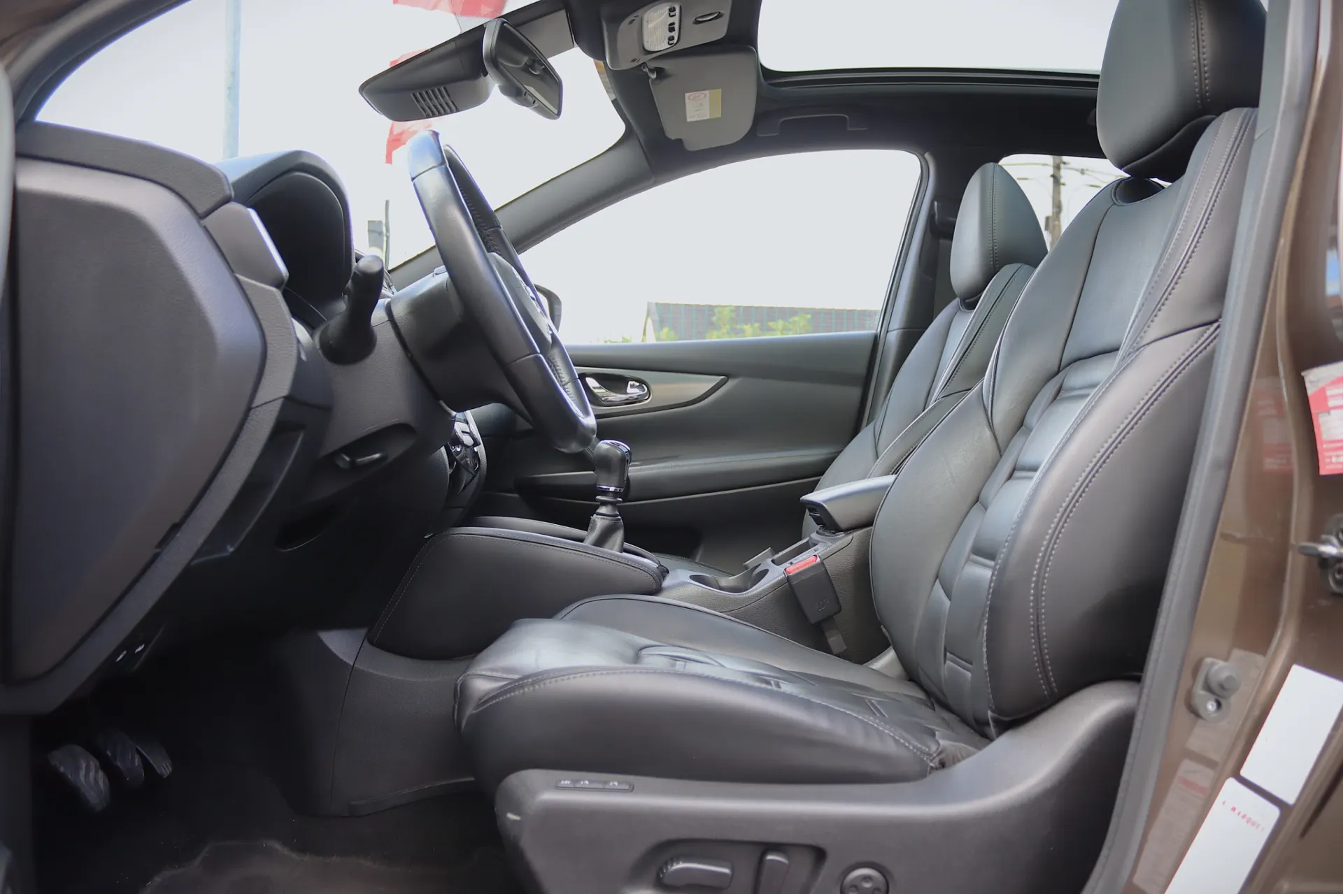 Nissan Qashqai 1.2 DIG-T Tekna Premium Pele RS 18