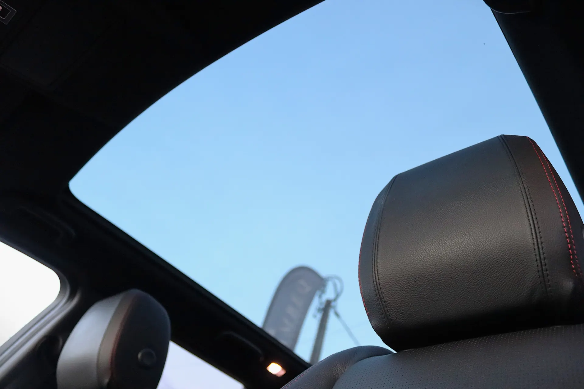 Land Rover Discovery Sport 1.5 I3 P300e AWD Dynamic SE 25