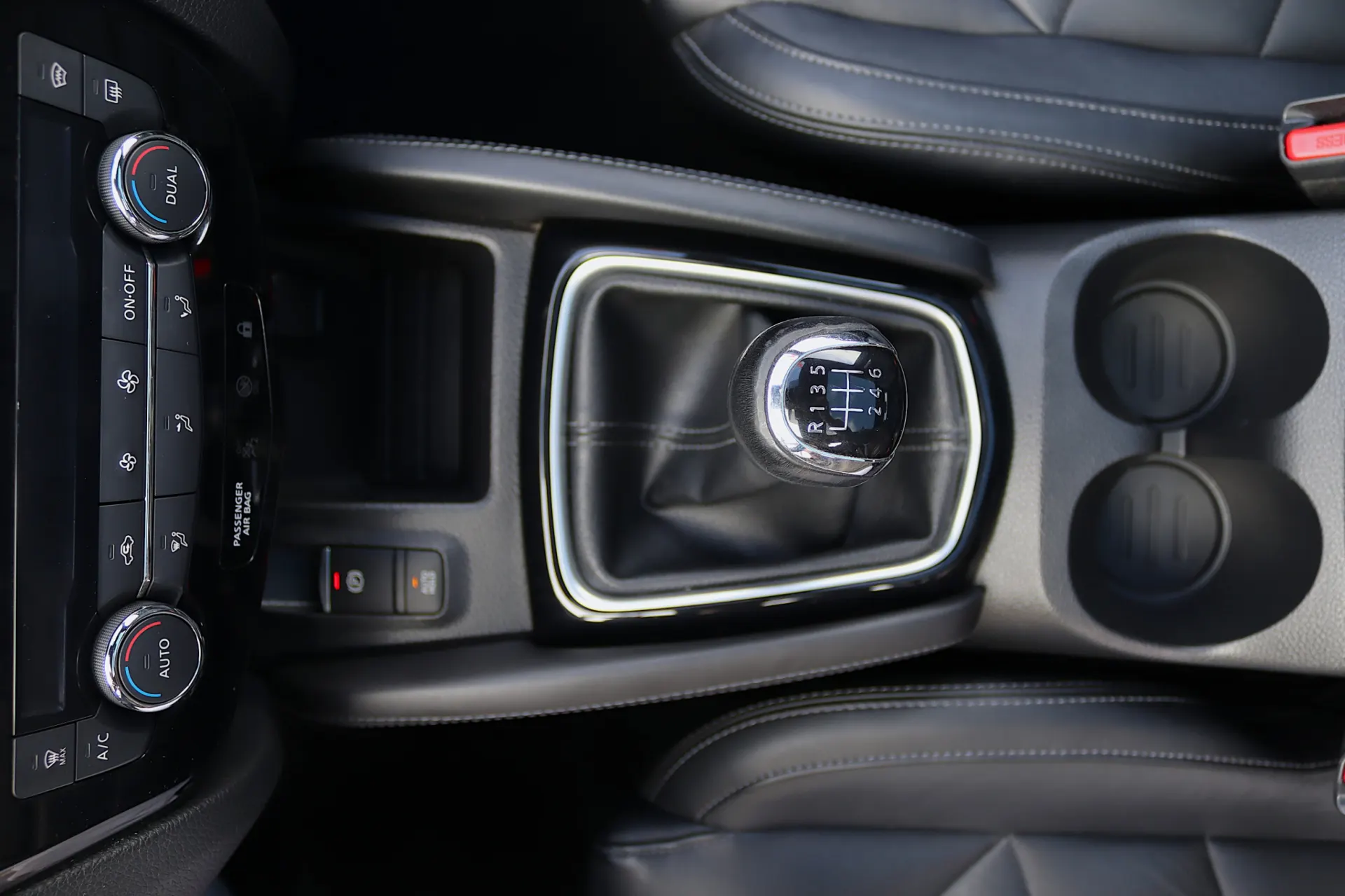 Nissan Qashqai 1.2 DIG-T Tekna Premium Pele RS 30