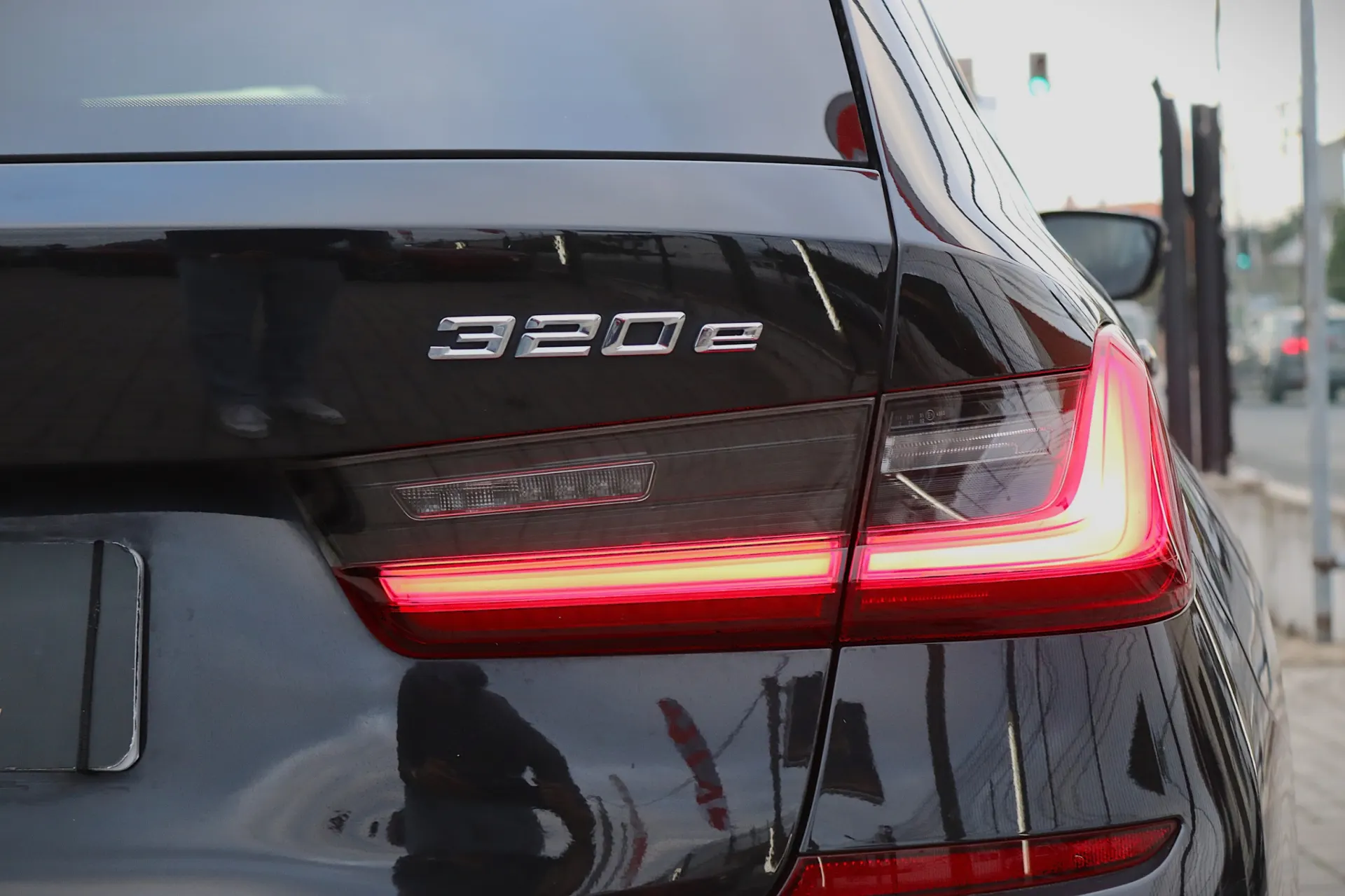 BMW 320 e Touring Pack M Auto 11