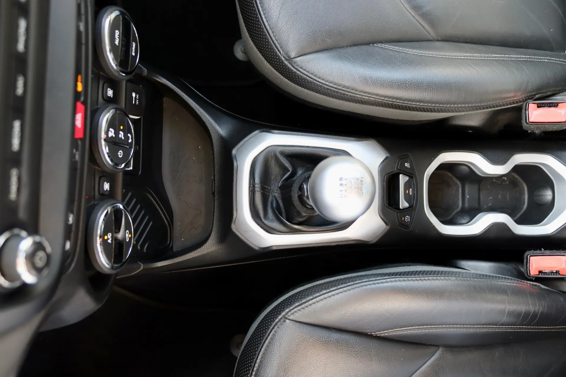 Jeep Renegade 1.6 MJD Limited 21