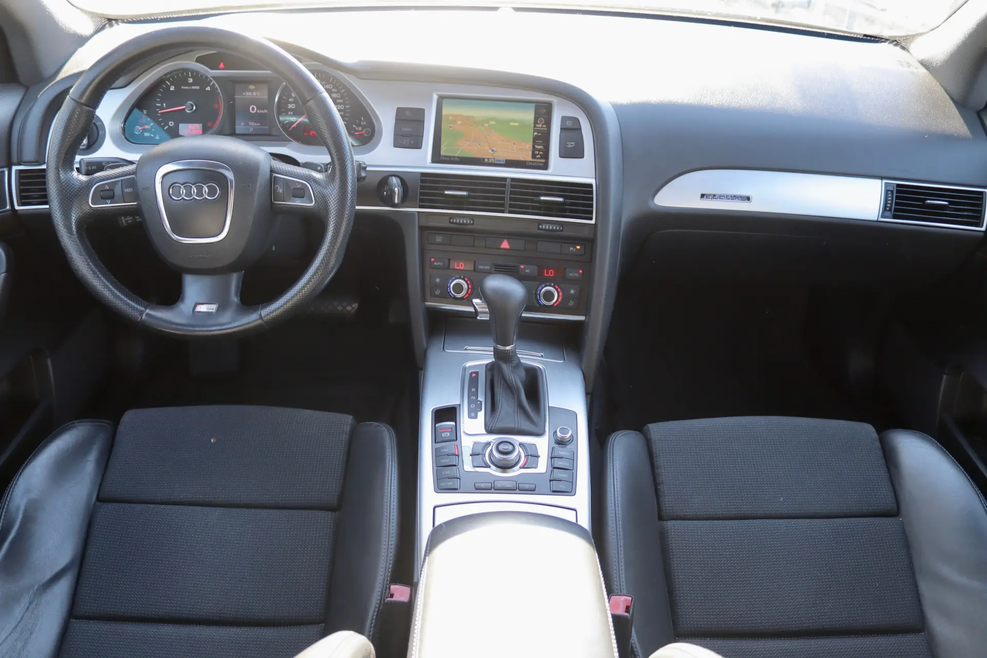 Audi A6 Avant 3.0 TDi V6 quattro S-line Tiptronic 4