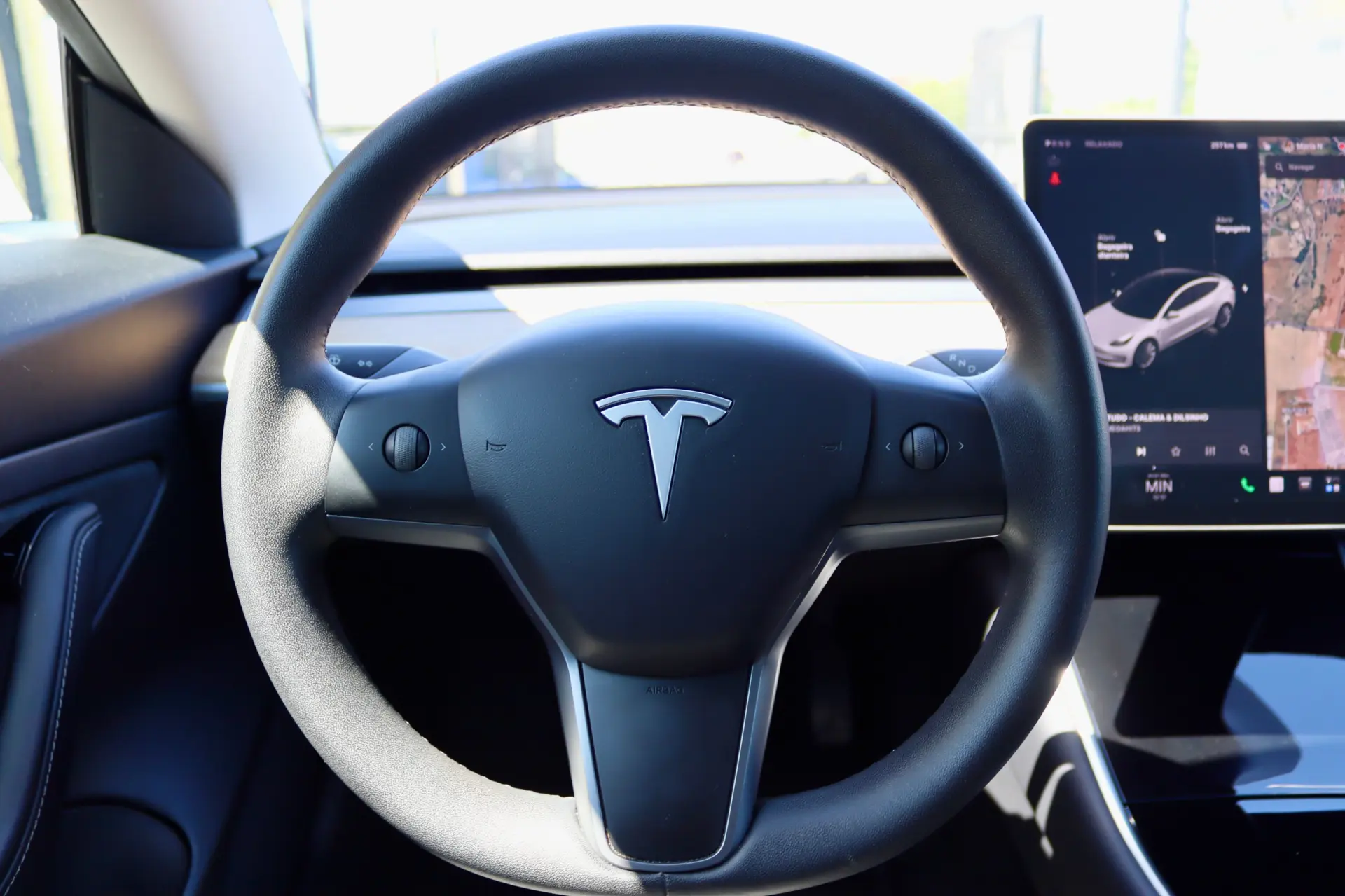 Tesla Model 3 Standard Range Plus RWD 16