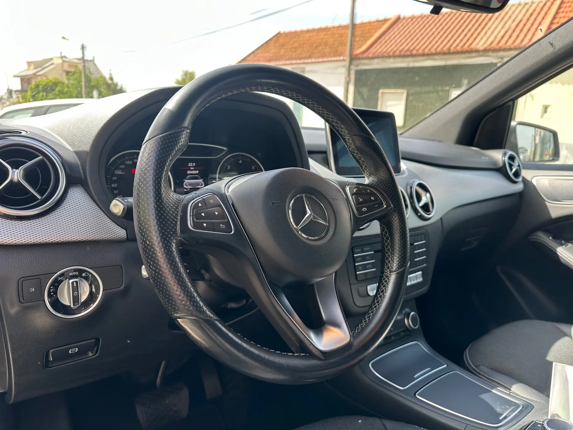 Mercedes-Benz B 180 (CDI) d 7G-DCT Urban 6