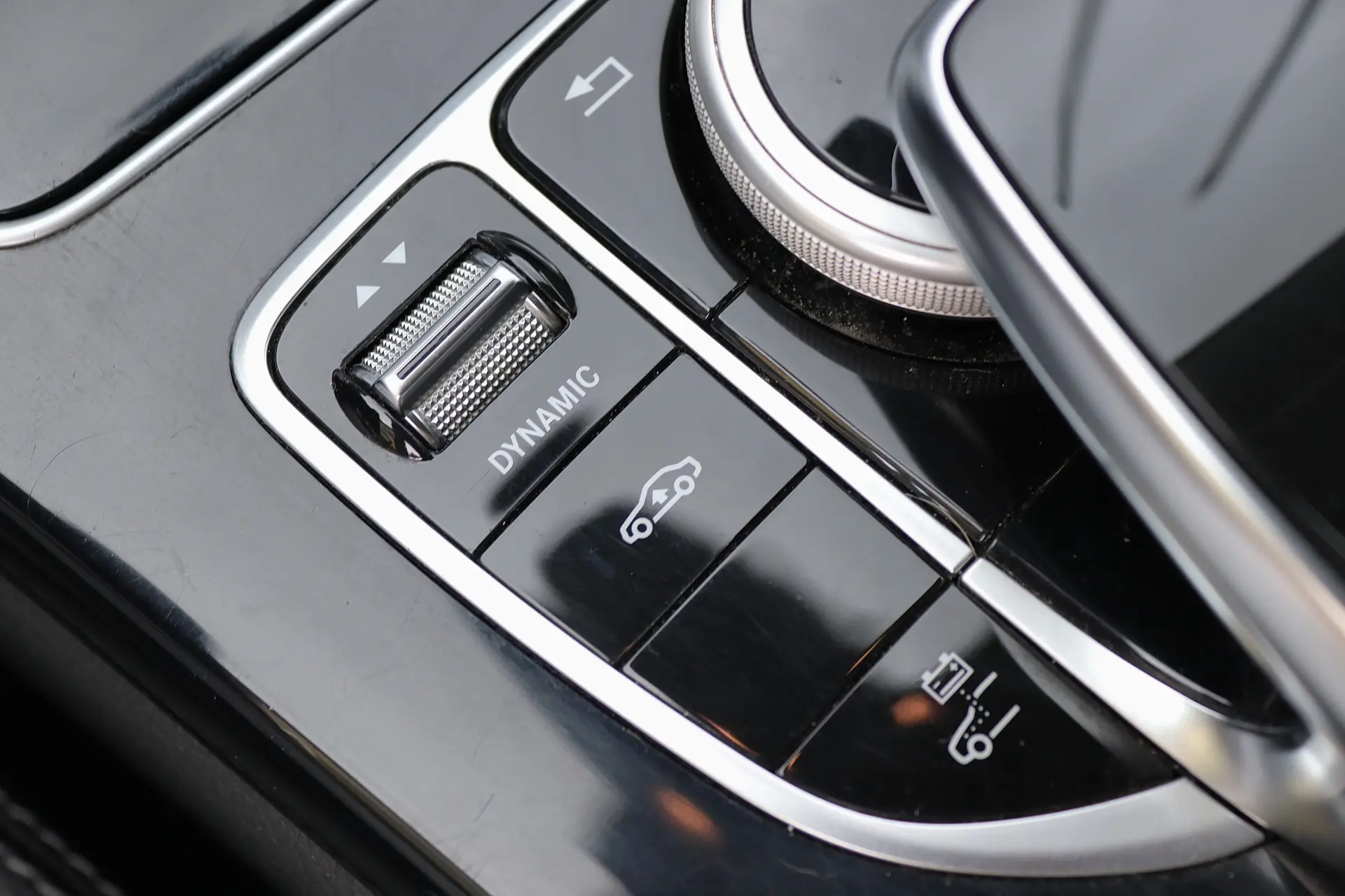 Mercedes-Benz C 350 e 12