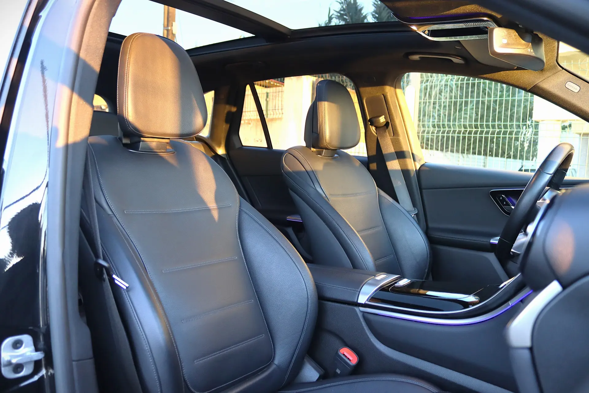 Mercedes-Benz GLC 300 e 4Matic 9G-TRONIC Avantgarde Advanced 42