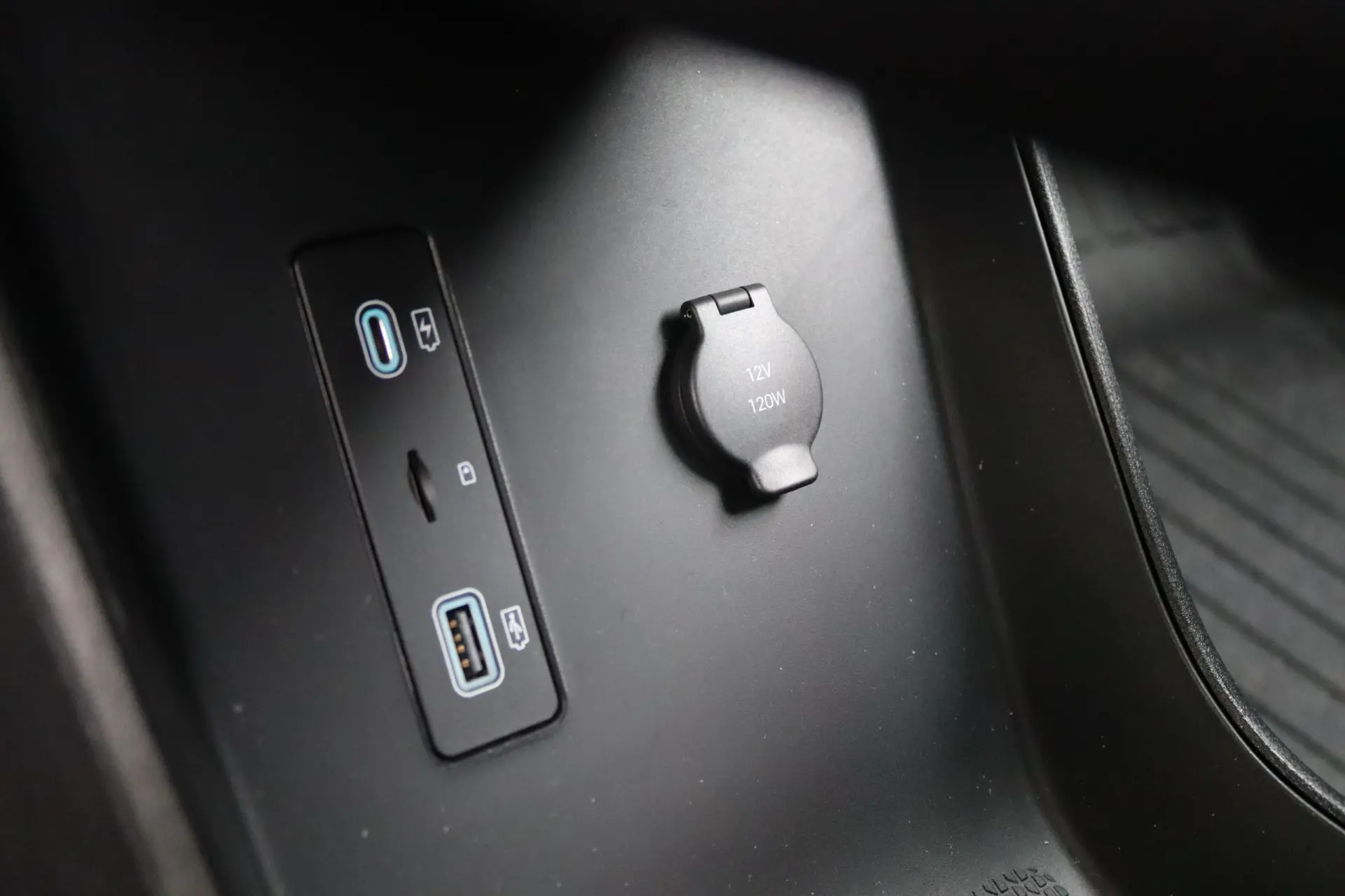 BYD Atto 2 45.1 kWh Boost 29