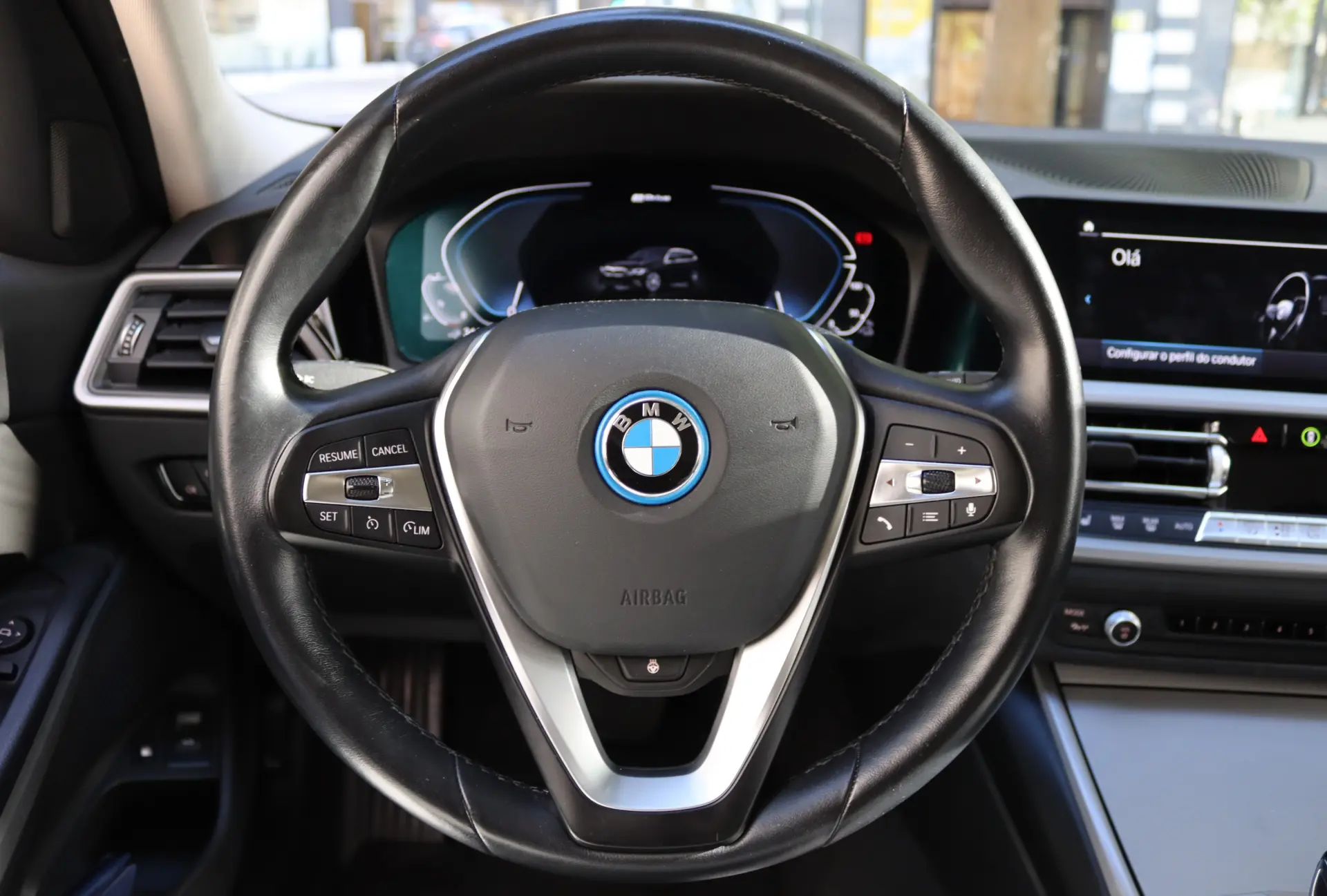 BMW 320 e Corporate Edition Auto 13