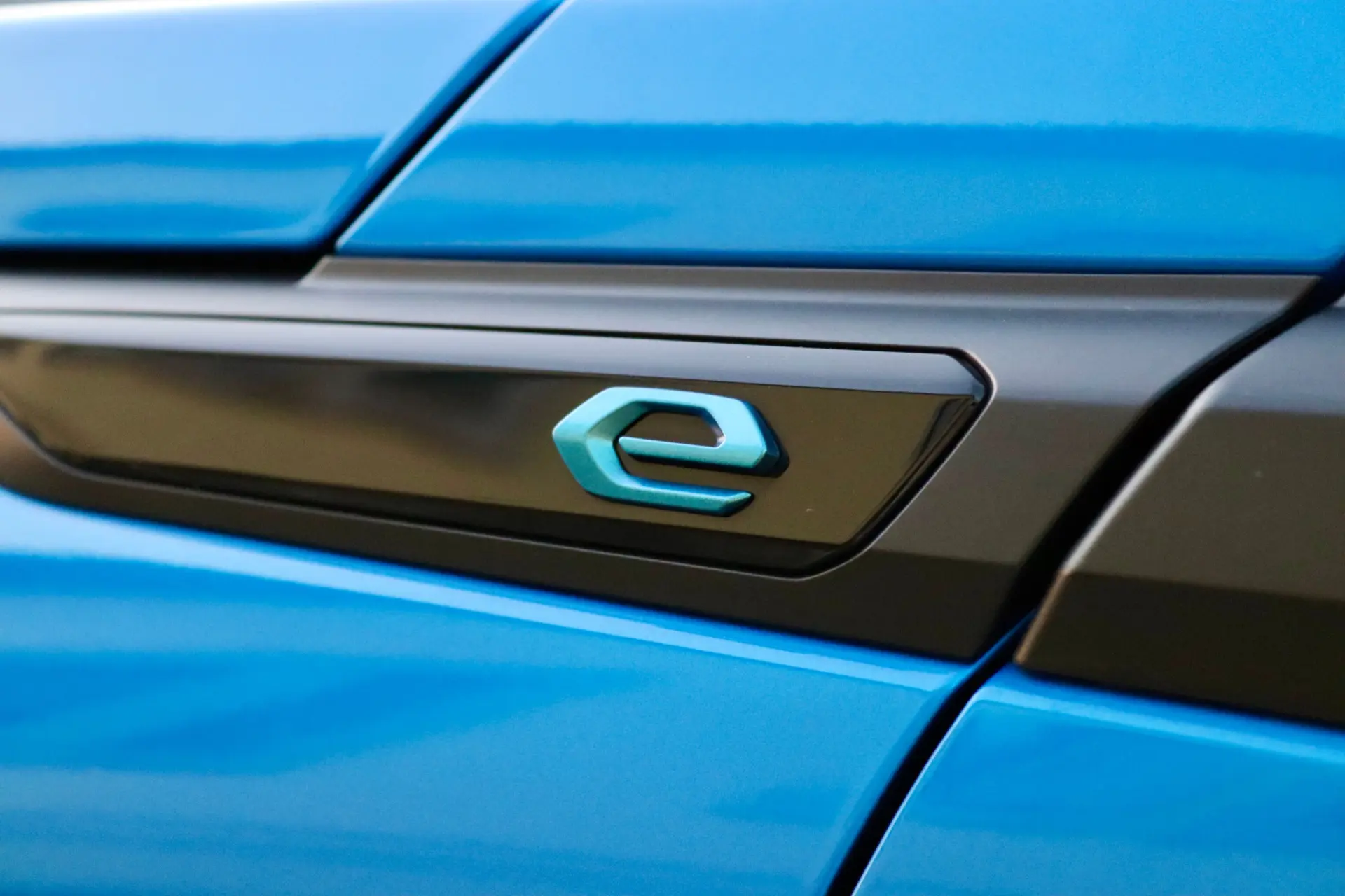 Peugeot e-2008 50 kWh Allure Pack 14