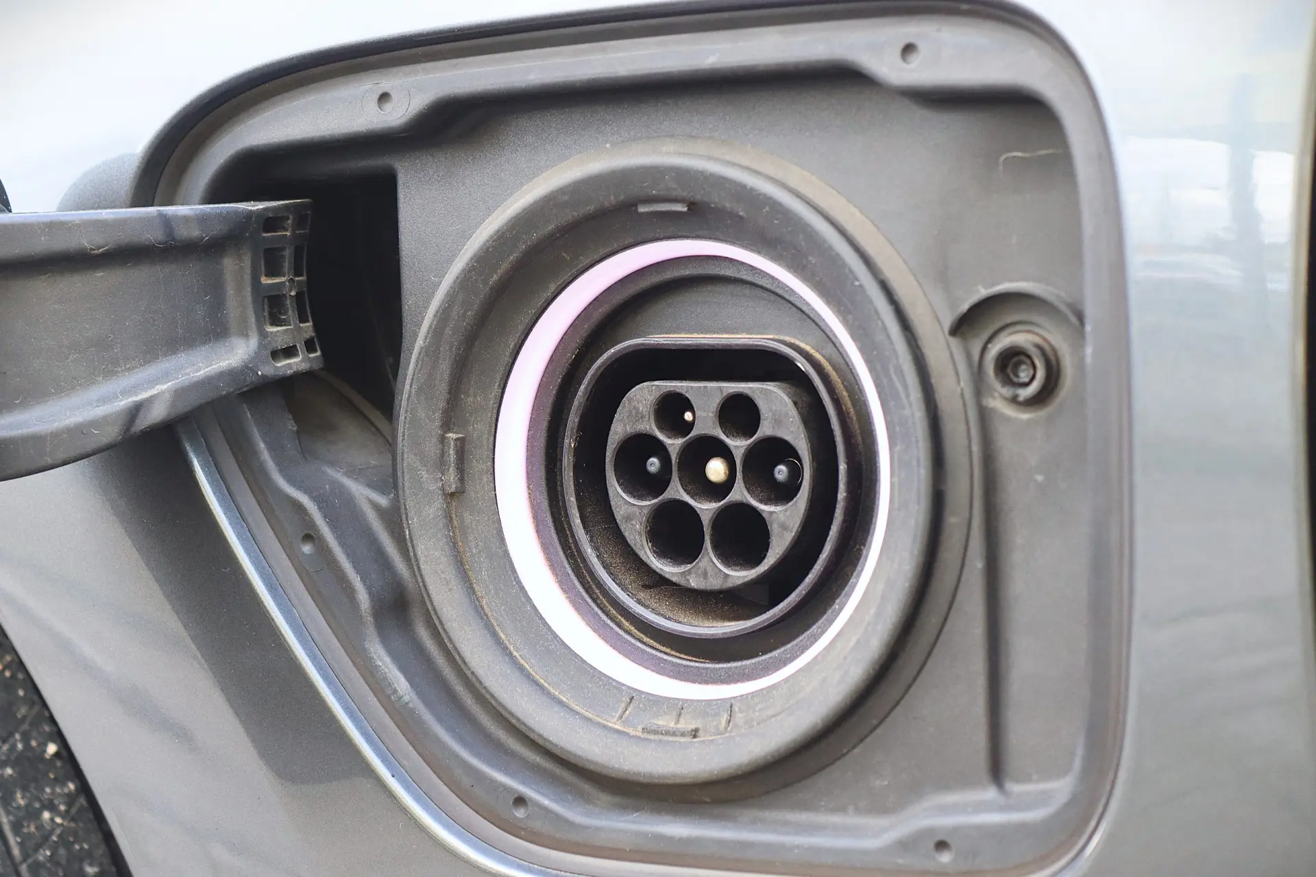 BMW 330 e iPerformance Pack M 8