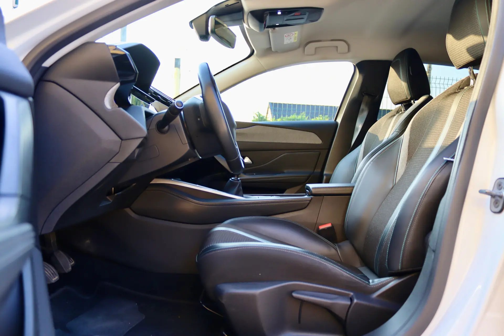 Peugeot 308 1.2 PureTech Allure Pack 16