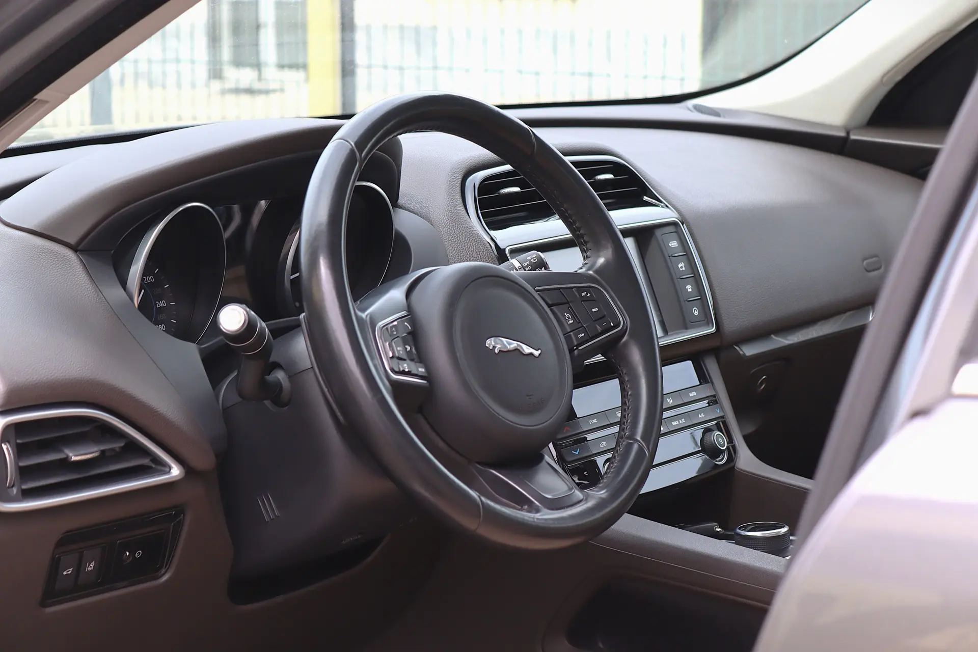 Jaguar F-Pace 20d Aut. Prestige 15