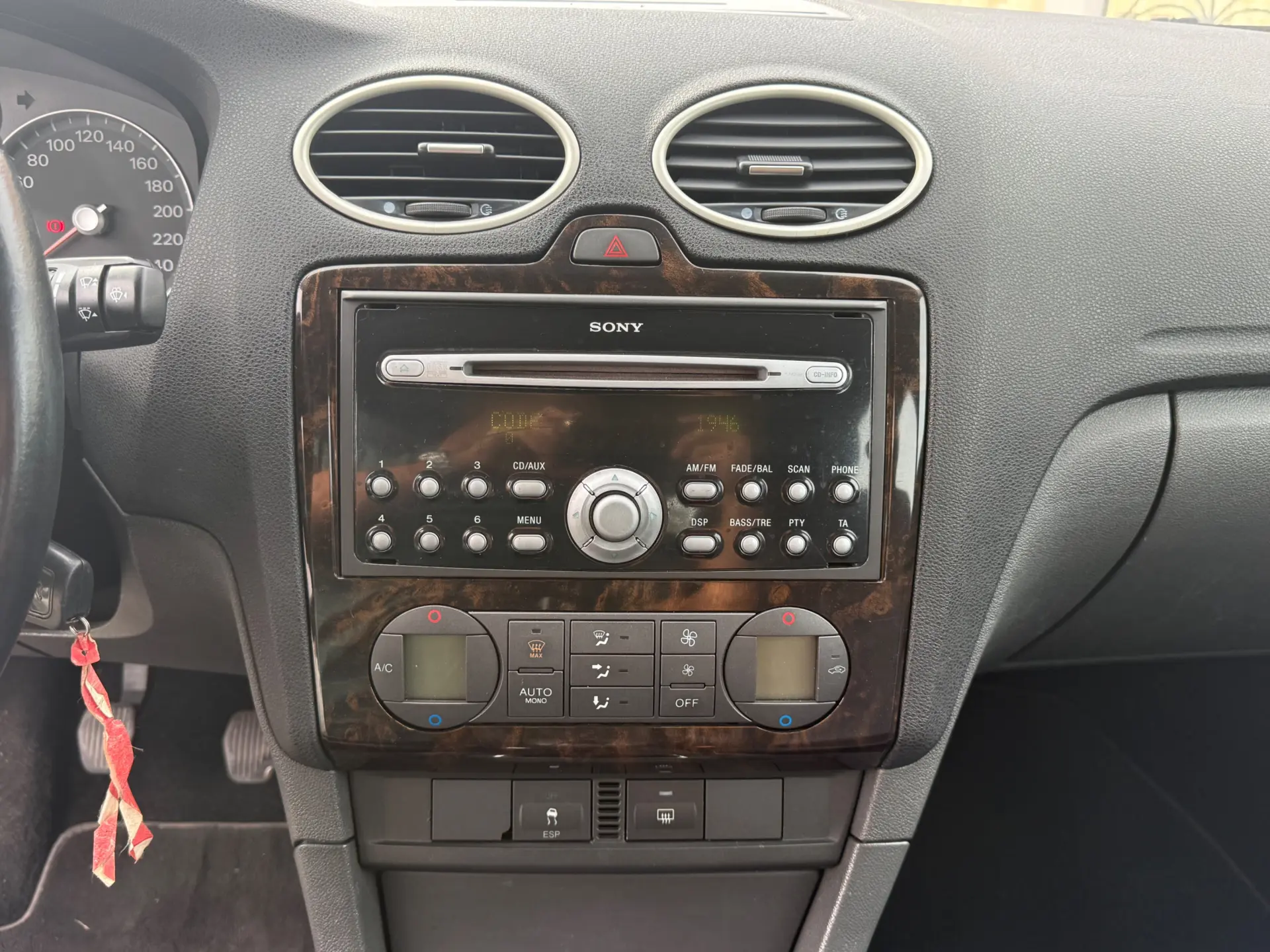 Ford Focus SW 1.6 TDCi Ghia 9