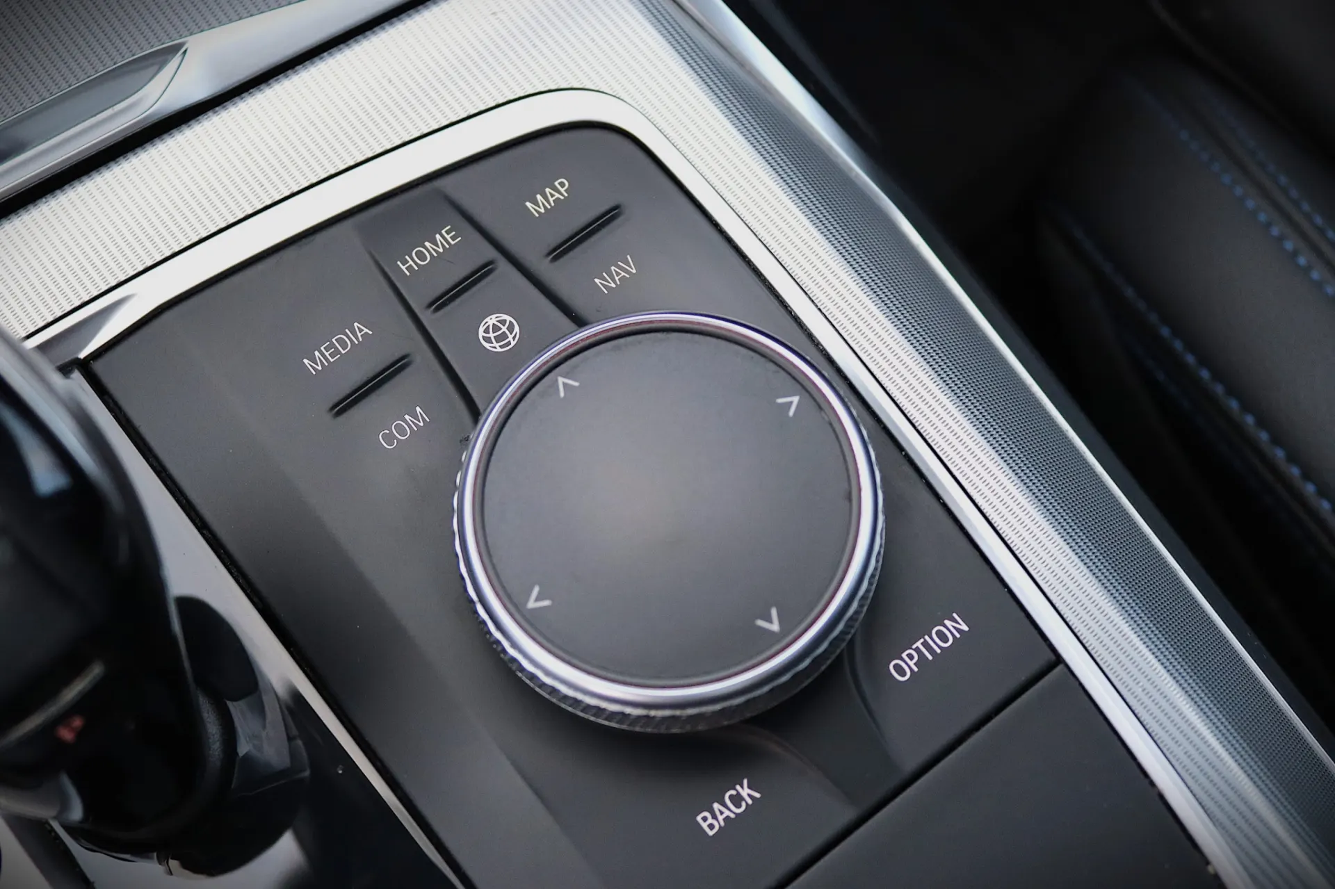 BMW 320 e Touring Pack M Auto 25