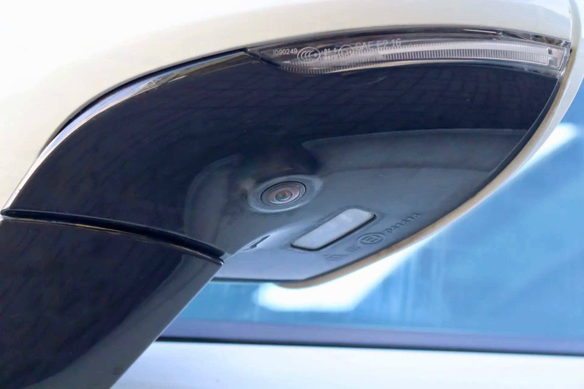 Porsche Panamera 4 E-Hybrid 13