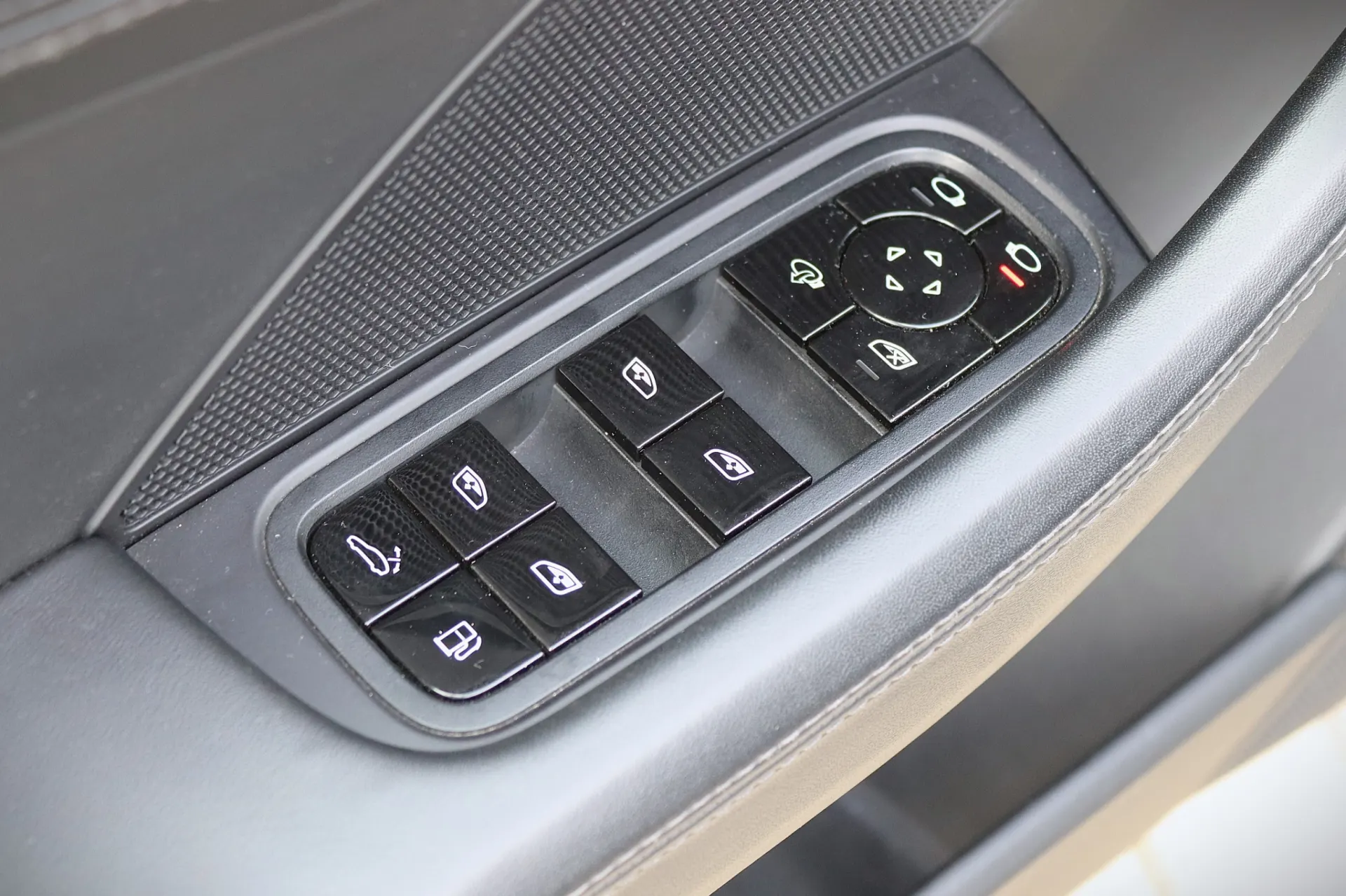 Porsche Panamera Sport Turismo 4 E-Hybrid 27