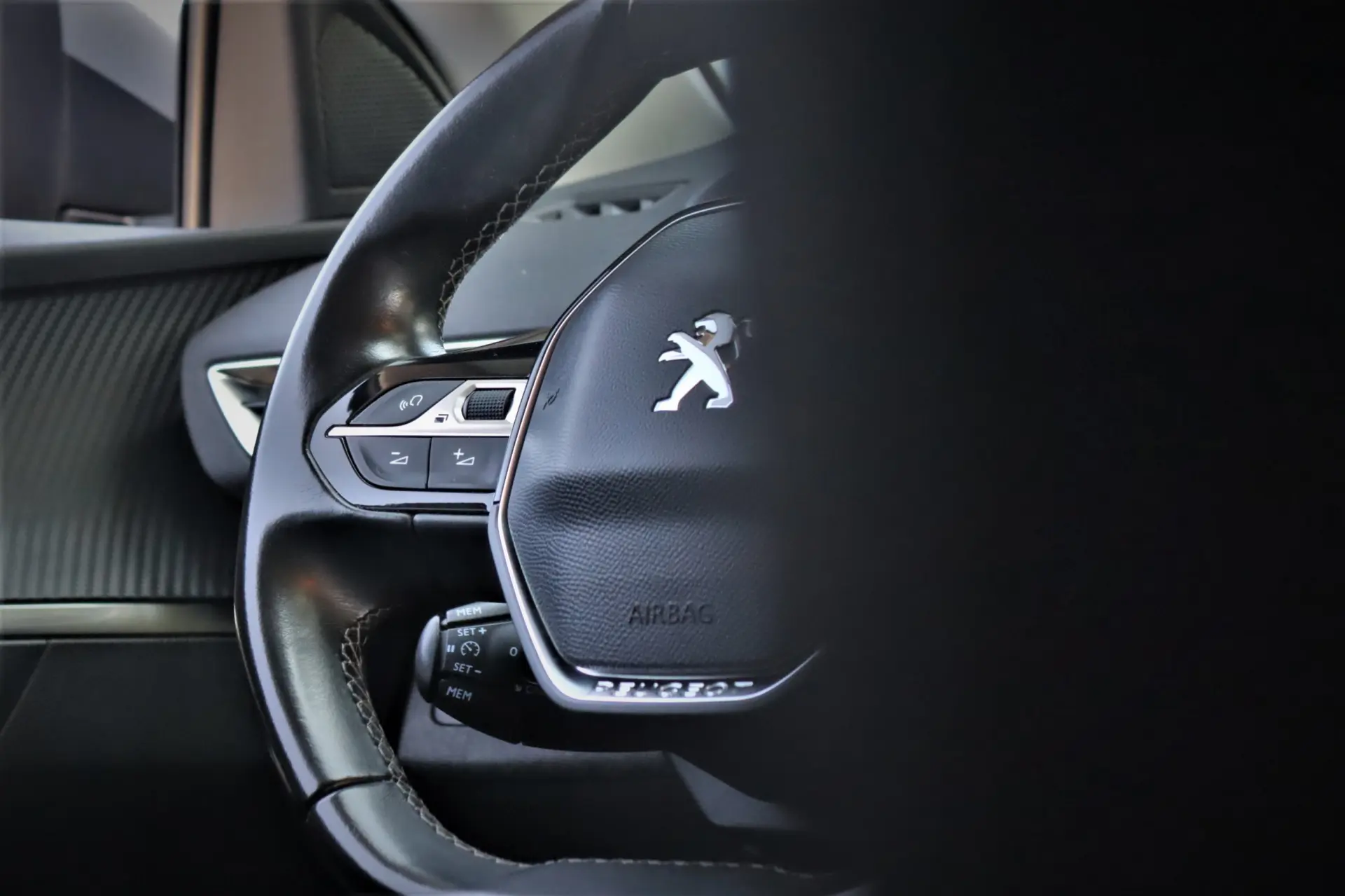 Peugeot 3008 1.5 BlueHDi Active Pack EAT8 22