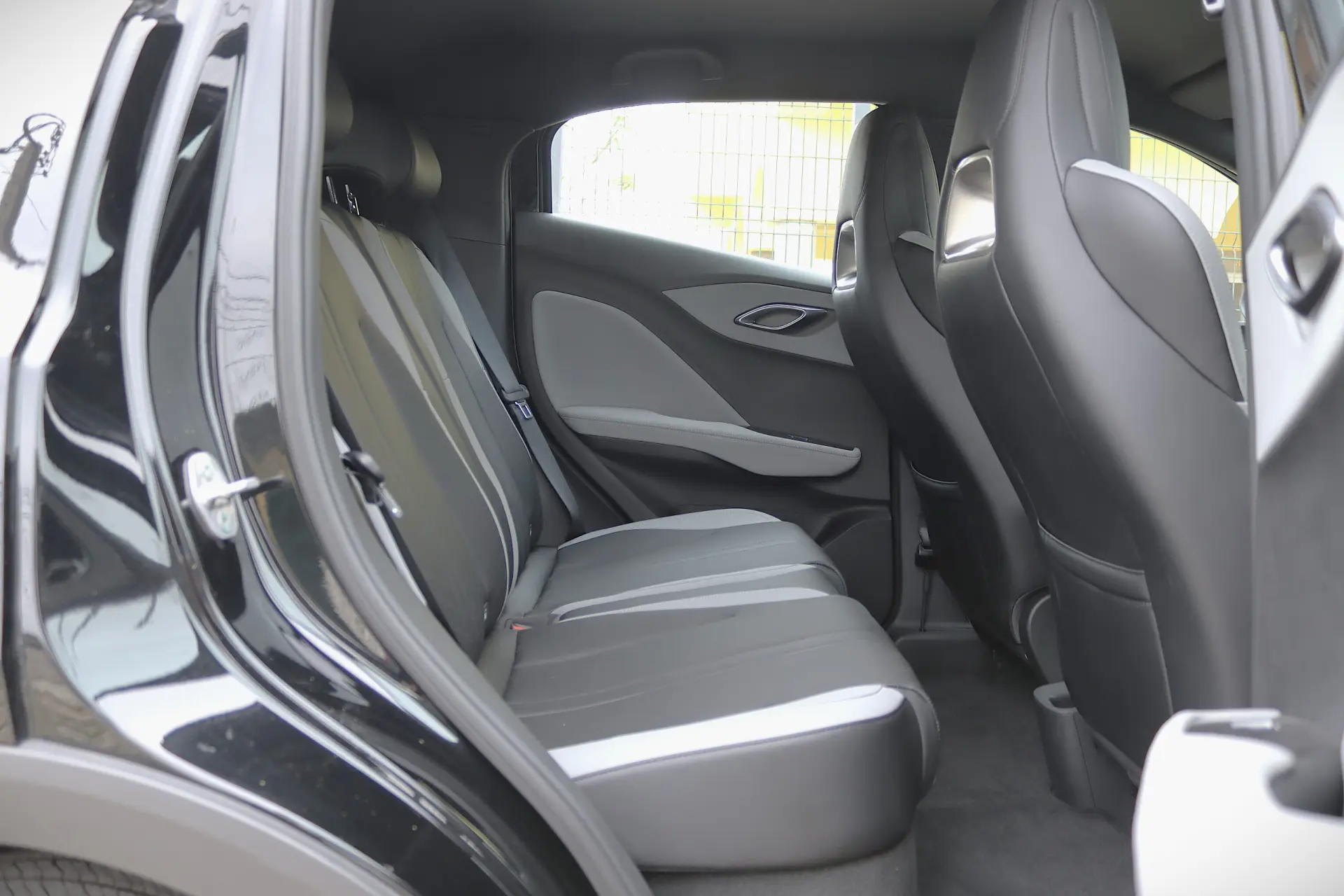 BYD Dolphin Surf 43.2 kWh Boost 28