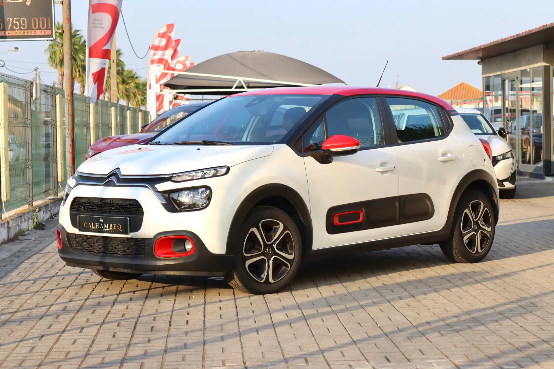 Citroen C3 1.2 PureTech Shine 1
