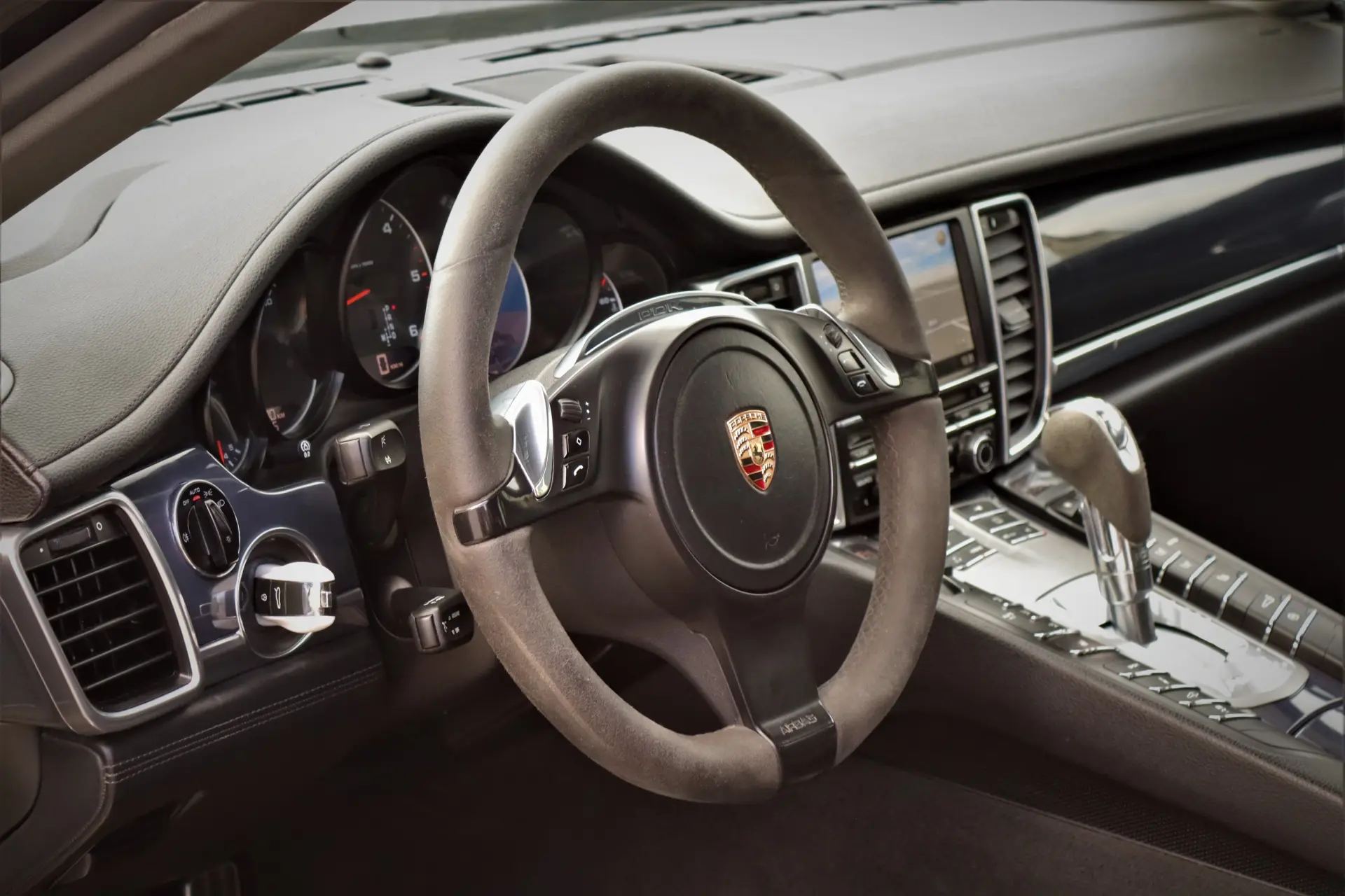Porsche Panamera 16