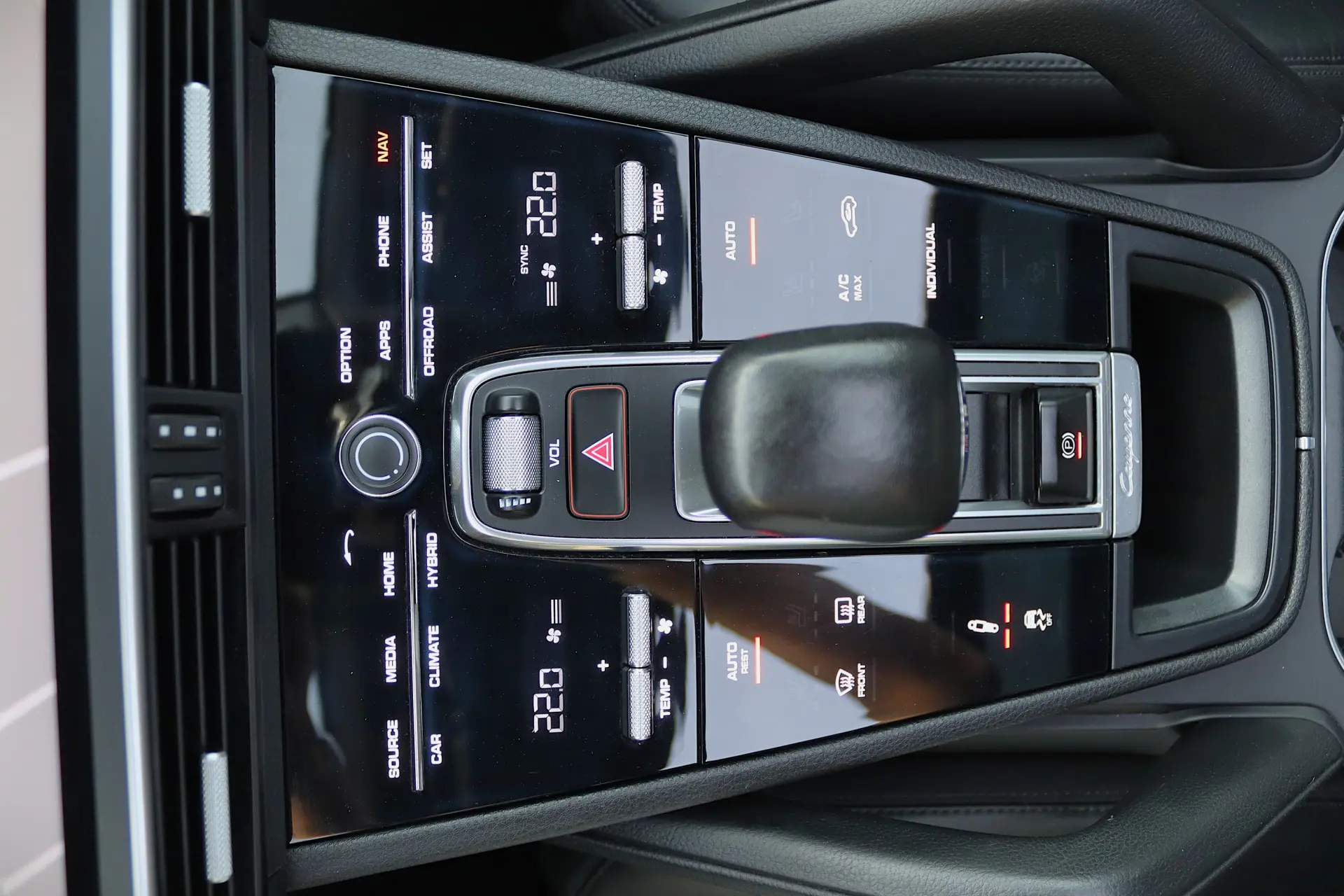 Porsche Cayenne E-Hybrid 32