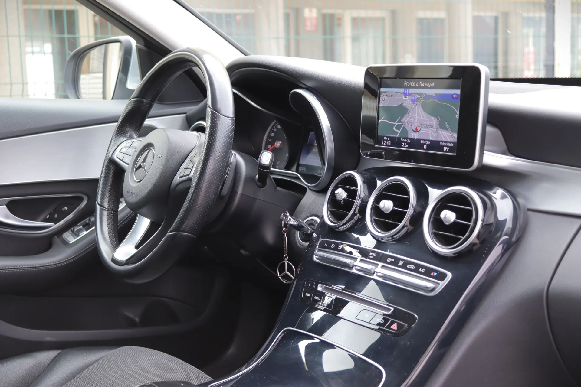 Mercedes-Benz C 350 e 16