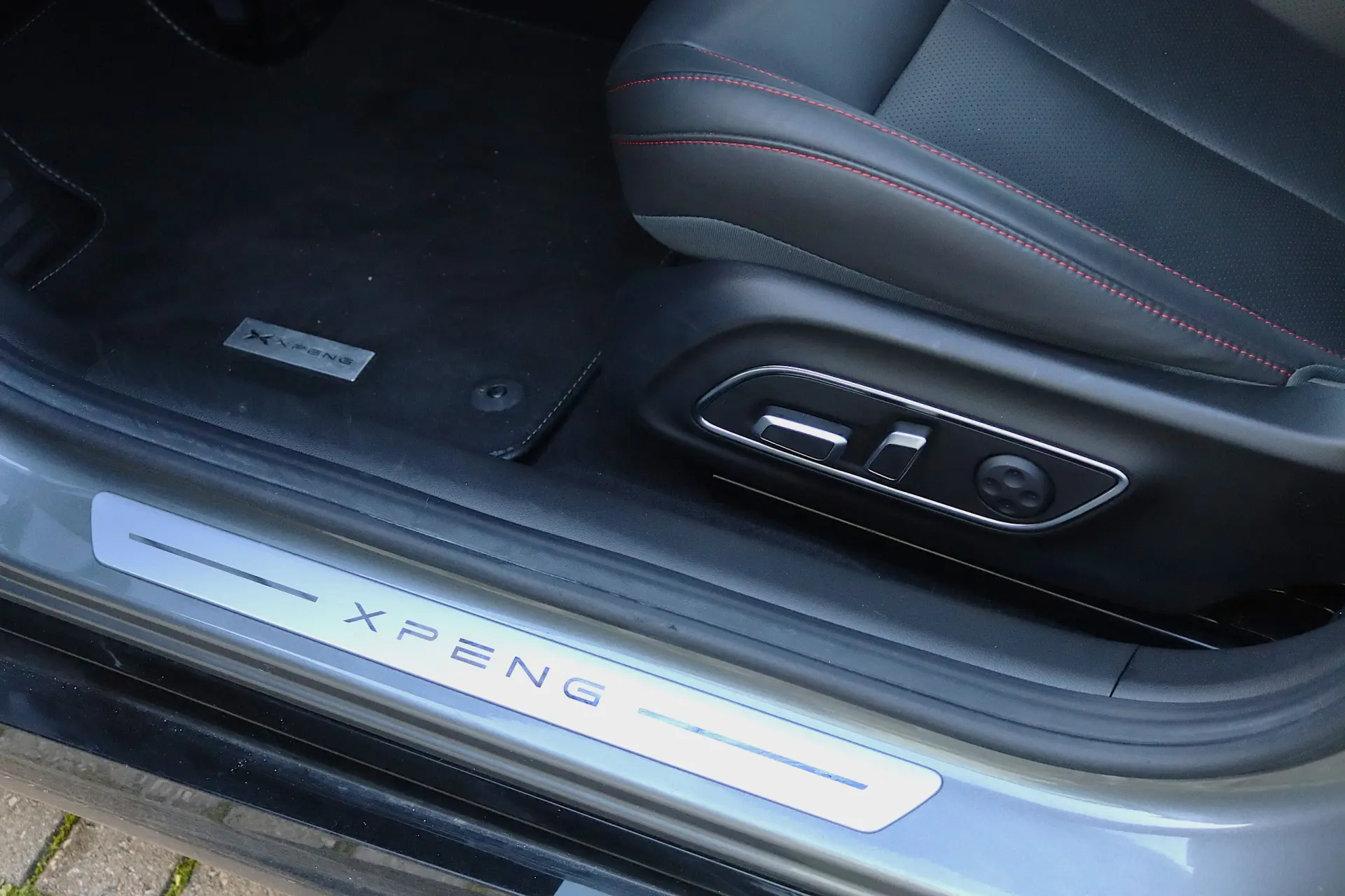 Xpeng P7i 86.2 kWh Long Range 13