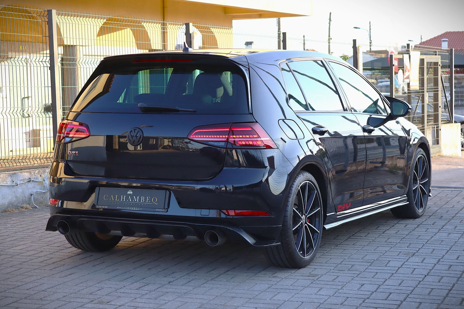 Volkswagen Golf 2.0 TSI GTi TCR DSG 3
