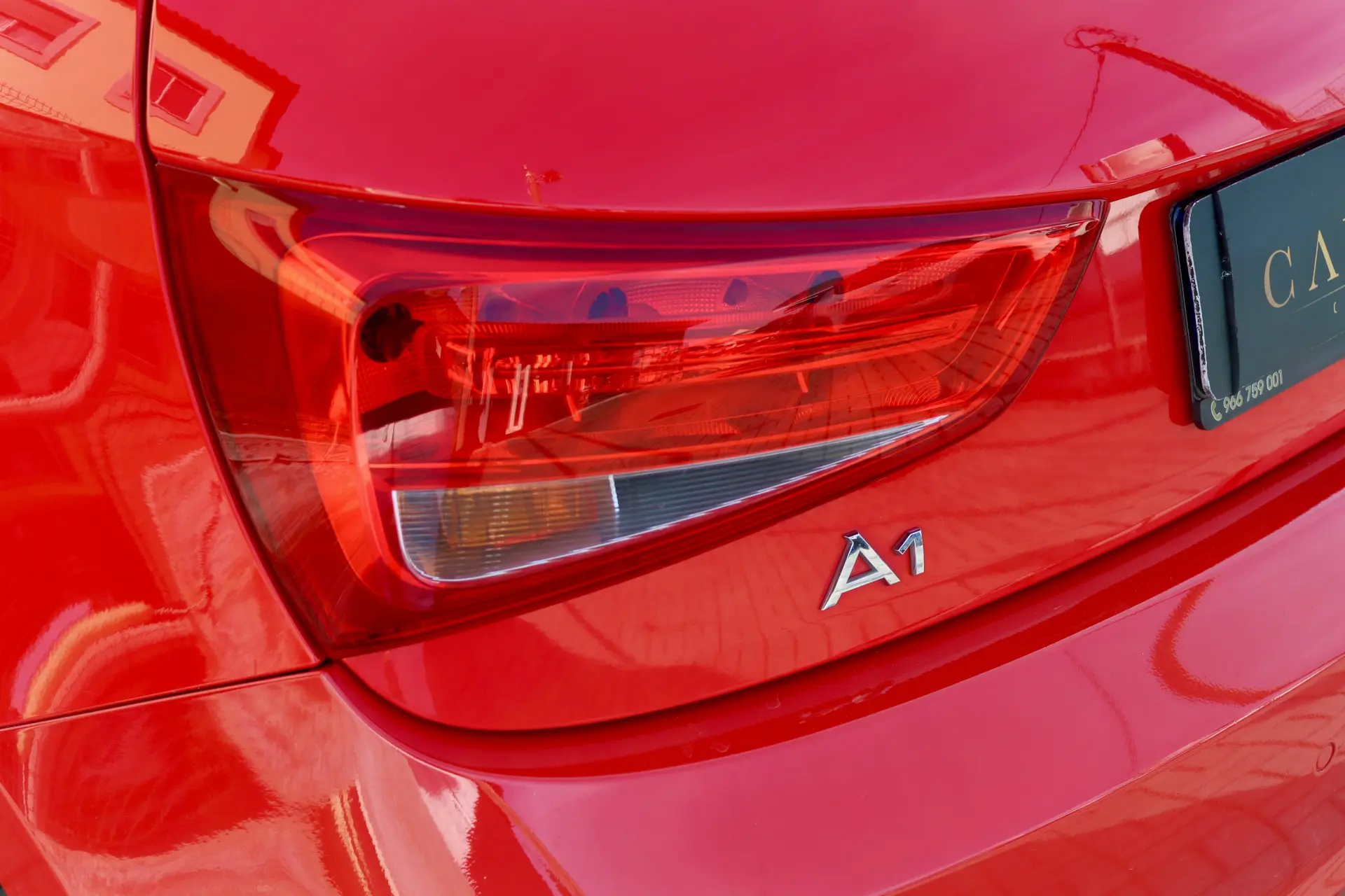 Audi A1 1.2 TFSI Attraction 12