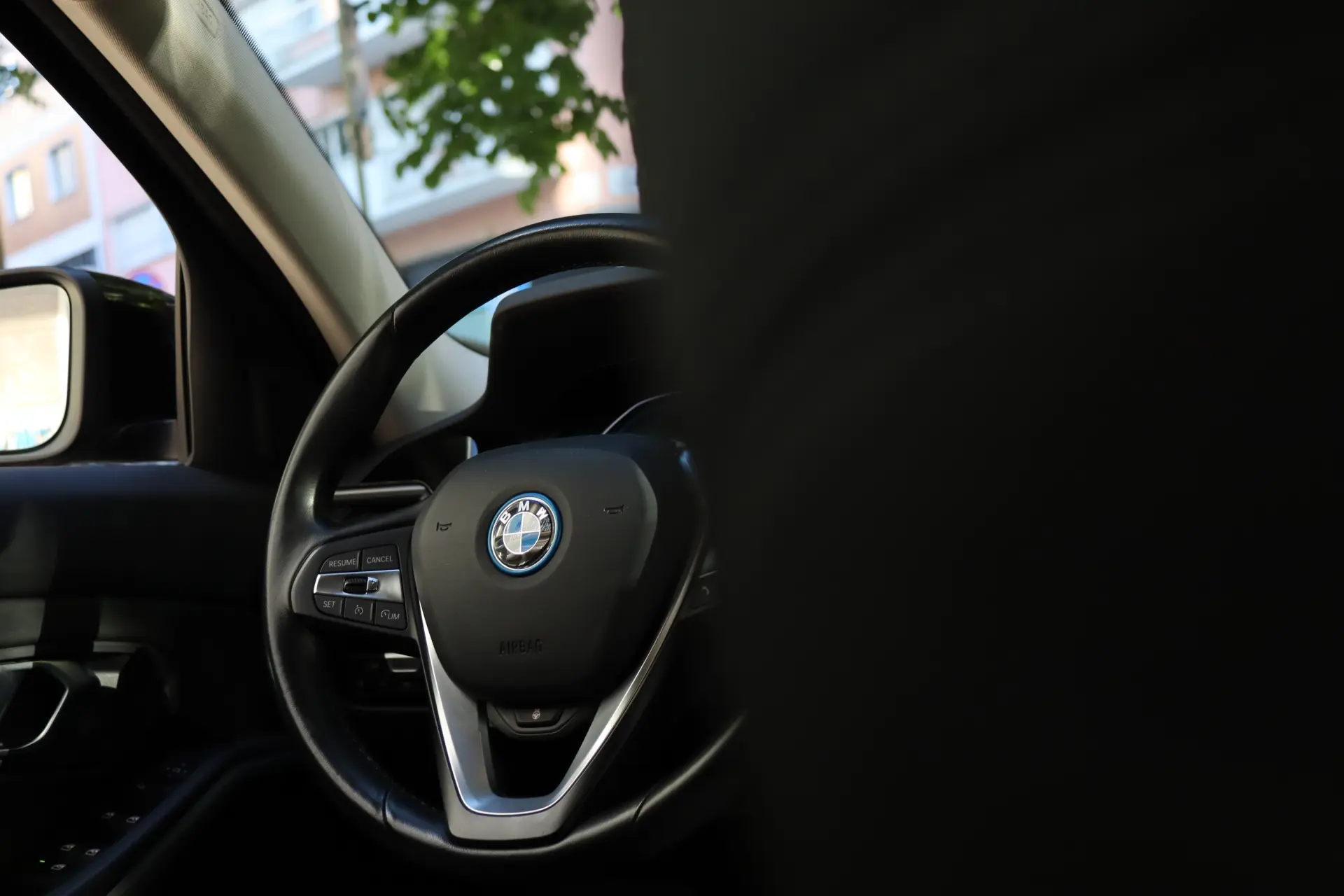 BMW 320 e Corporate Edition Auto 27