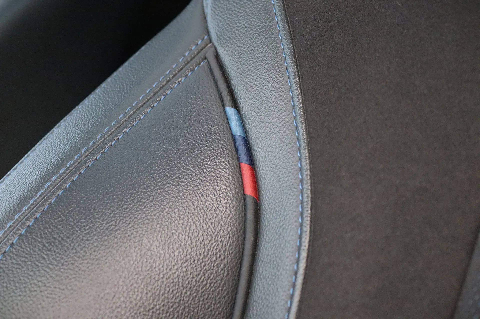 BMW 320 e Touring Pack M Auto 17