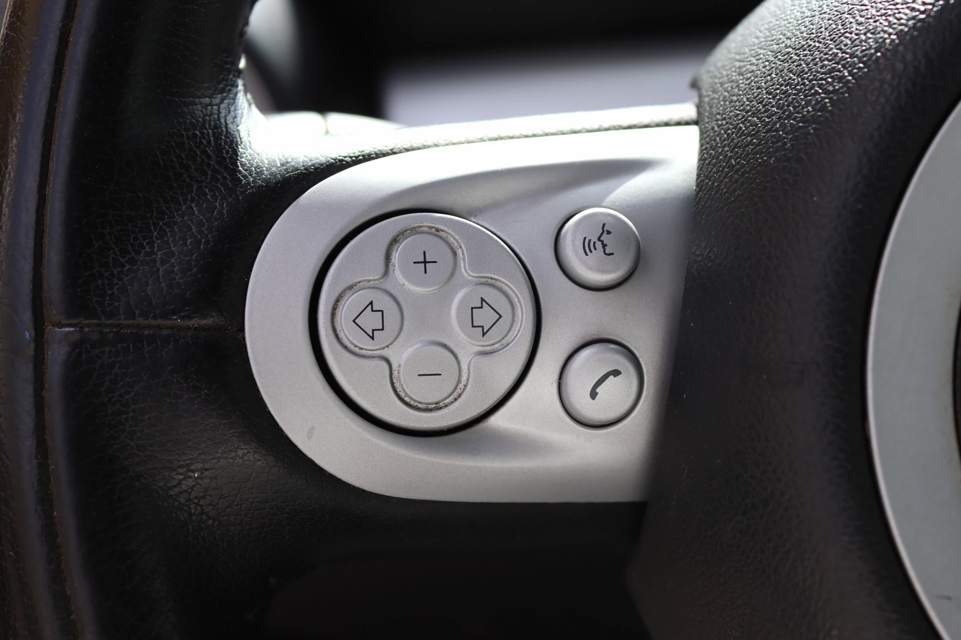 MINI 3 Portas Cooper D 15