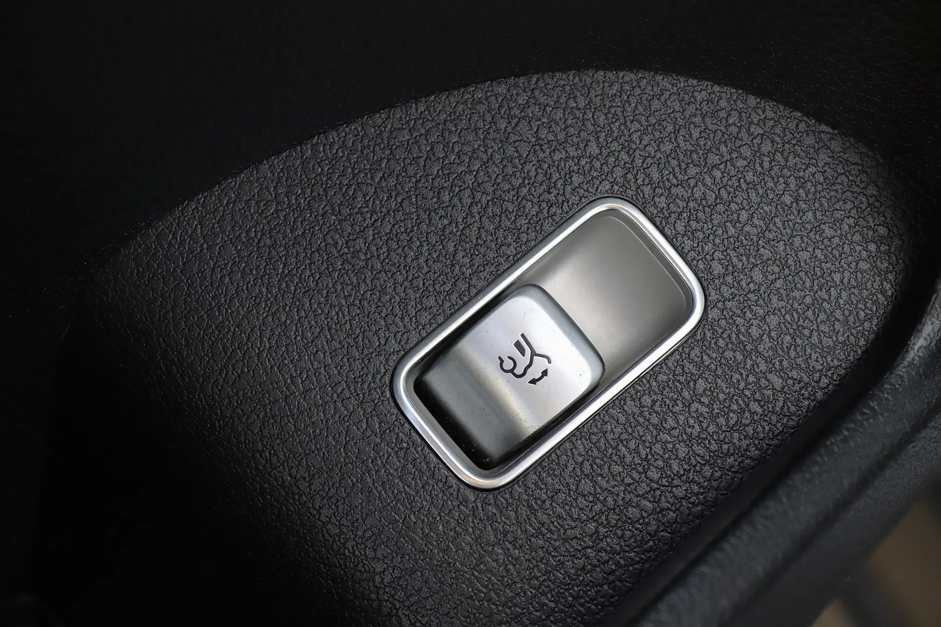 Mercedes-Benz GLE 300 d 4Matic 9G-TRONIC AMG Line 17
