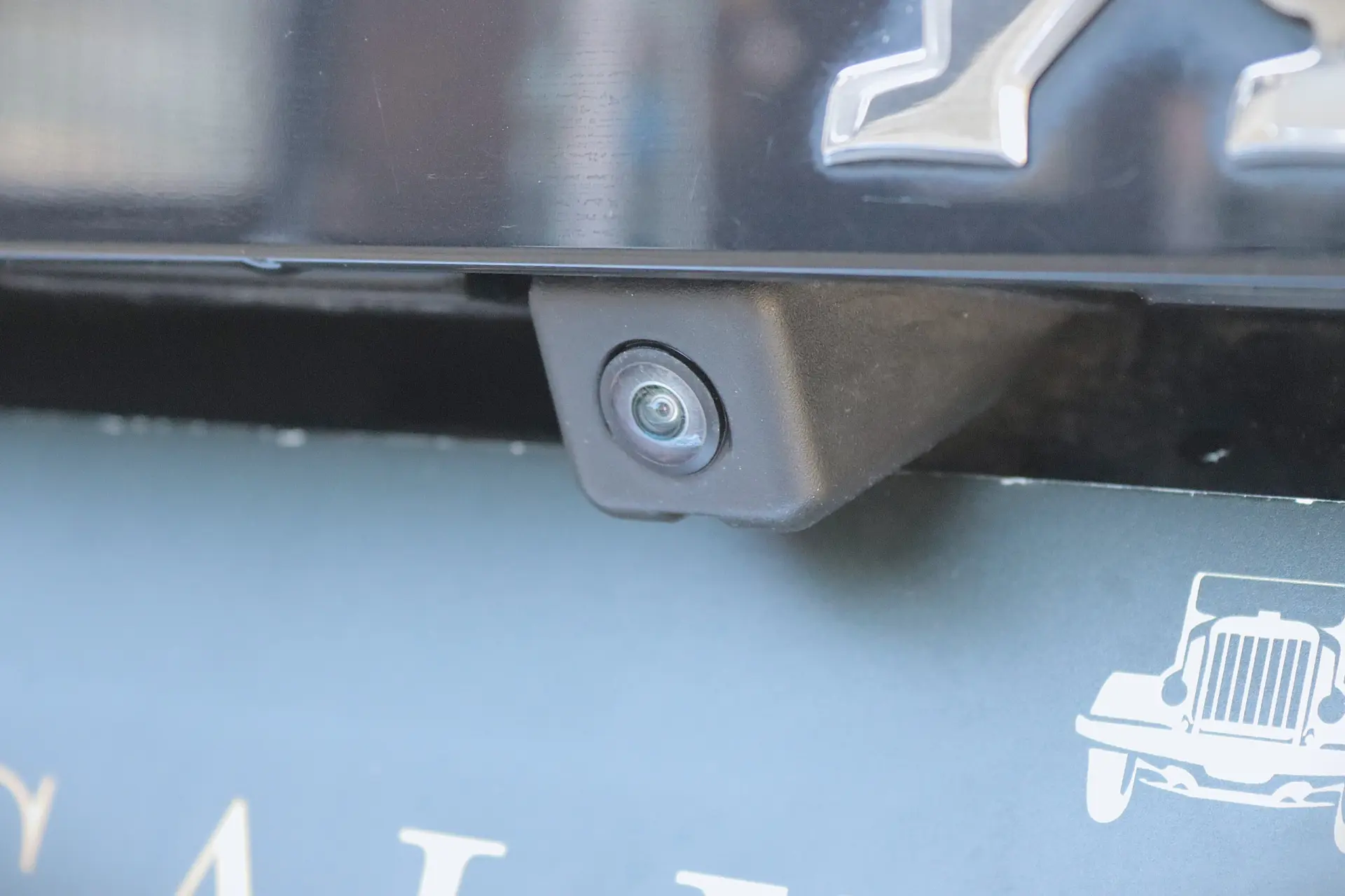 Peugeot e-2008 50 kWh GT 8