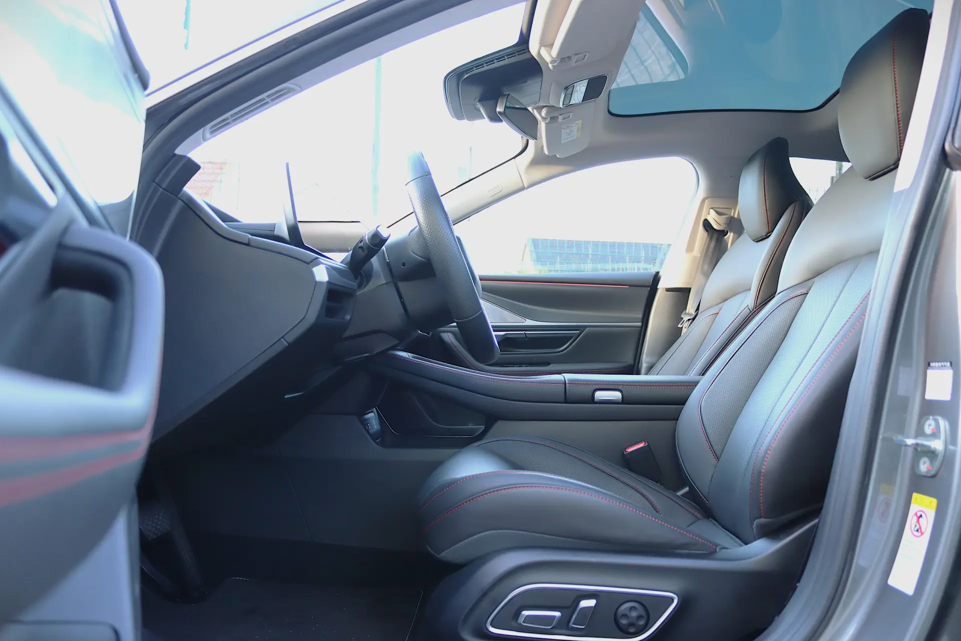 Xpeng P7i 86.2 kWh Long Range 12