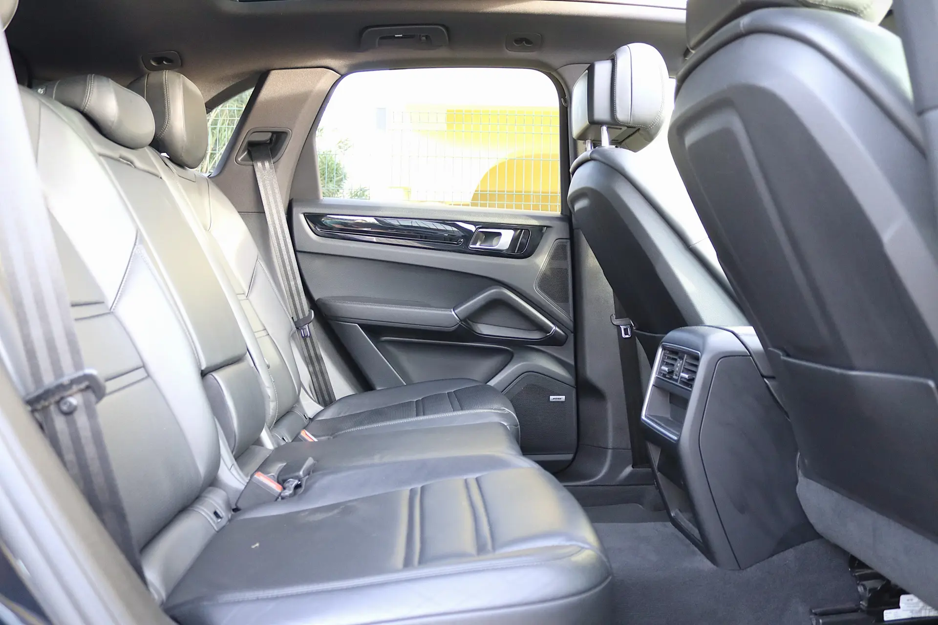 Porsche Cayenne E-Hybrid 36