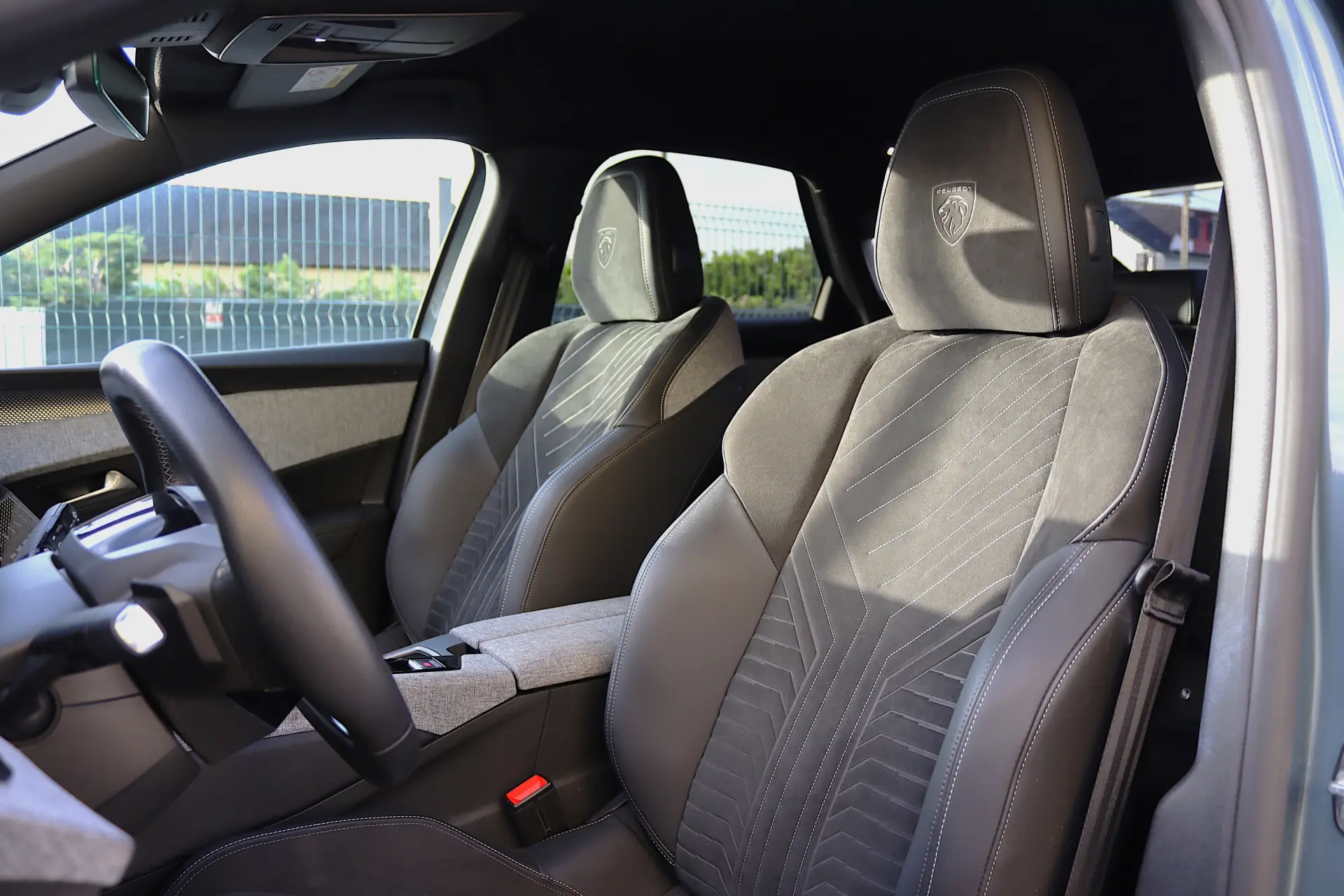 Peugeot 3008 1.2 Hybrid GT e-DCS6 5